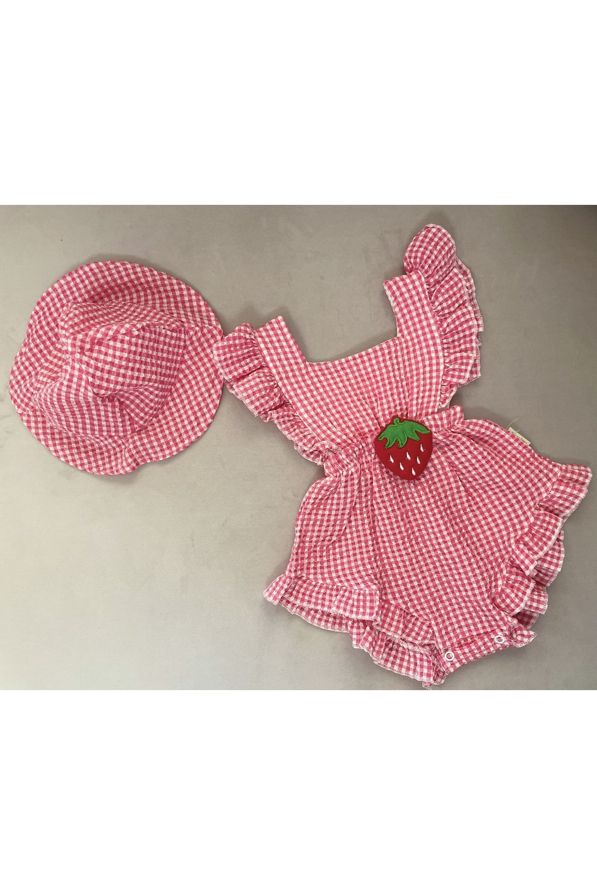 SANTRALBEBE Kız Bebek Çilek Desenli Şapkalı Tulum OR7629