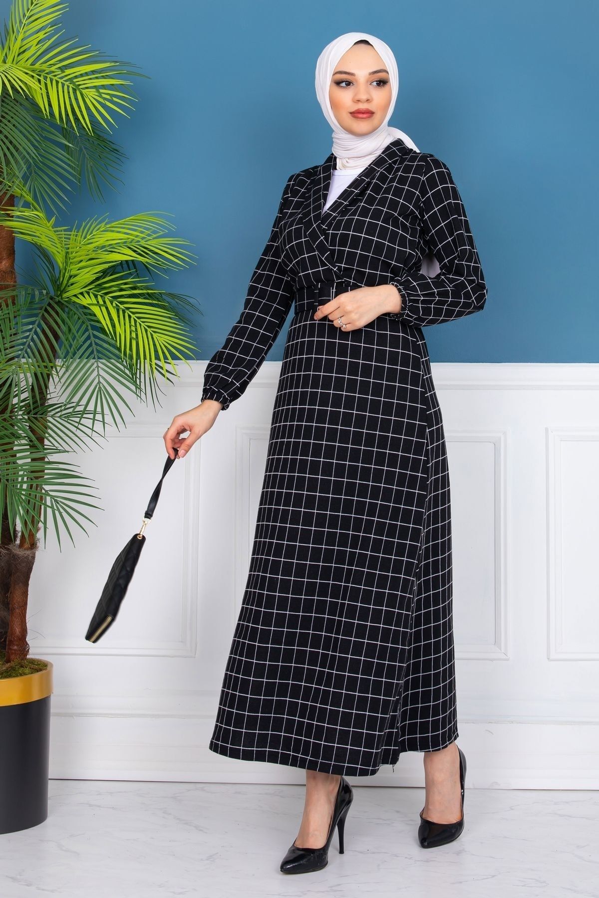 Checkered abaya new arrivals