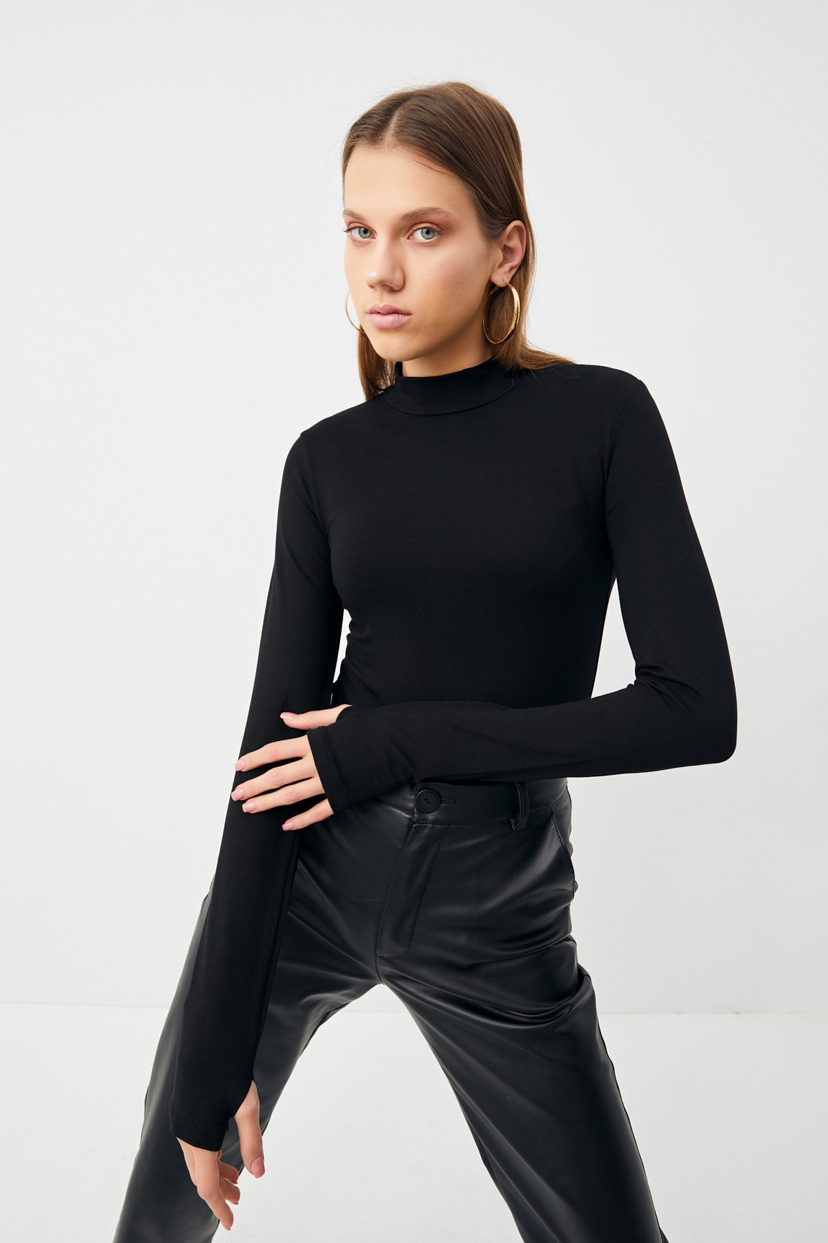 Ladima Women's Black and White Cream Finger Detail 3-Piece Body