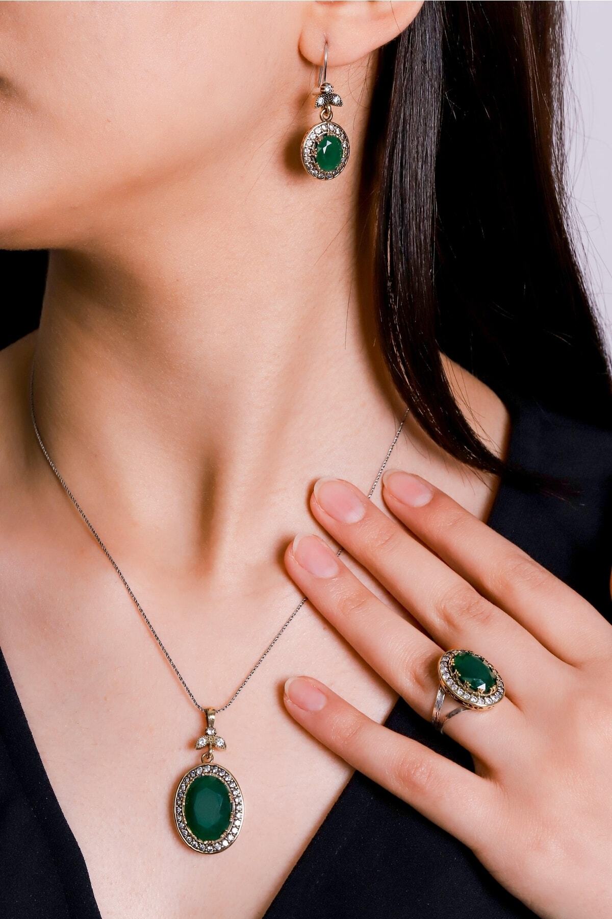 Beyisa Halime Sultan Serisi Gümüş Yeşil Zümrüt Taşlı Üçlü Otantik Set Takı