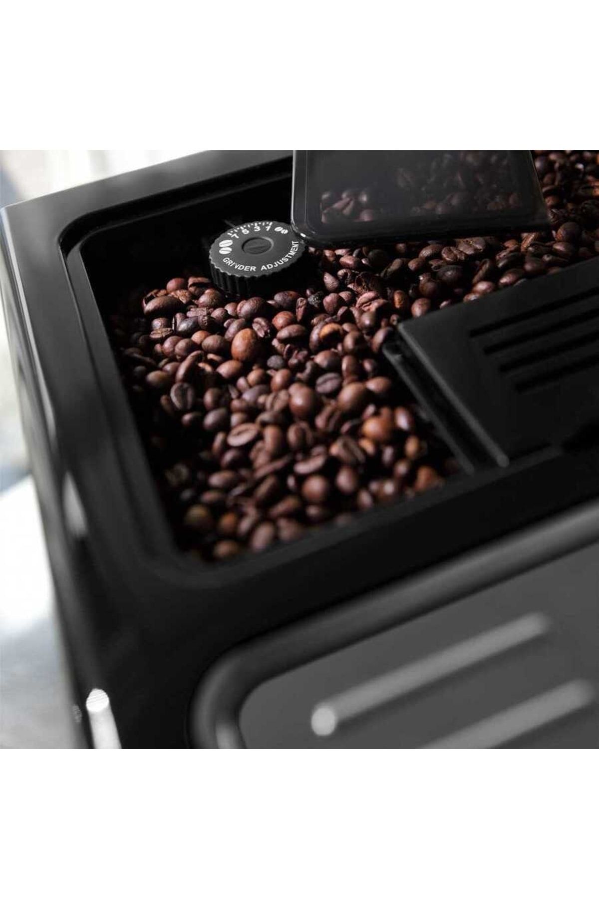 Delonghi ekirdekten Fincana Kahve Makinesi Ecam 44.660.b