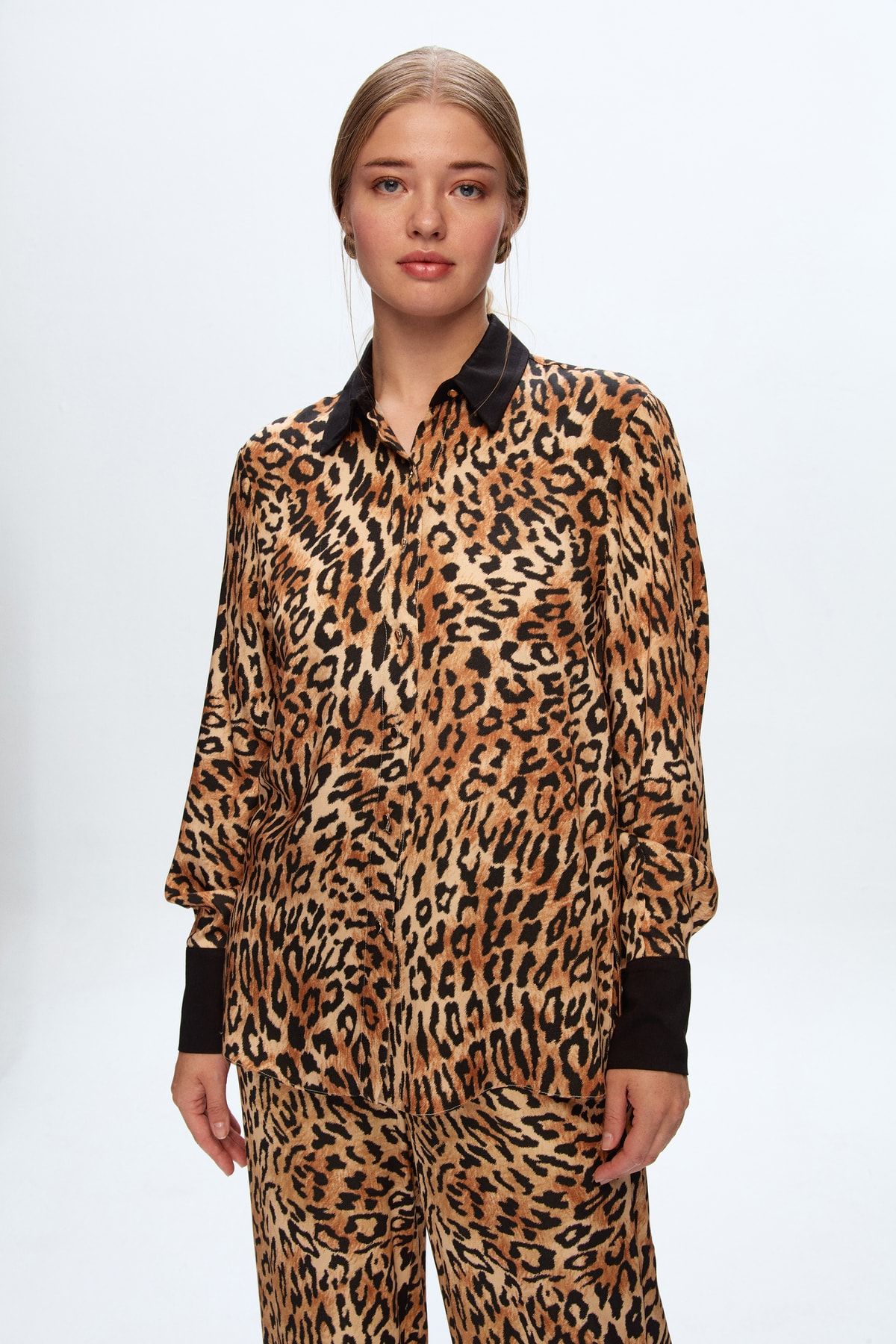 Love My Body-Dizajn košele s leopardím vzorom 4