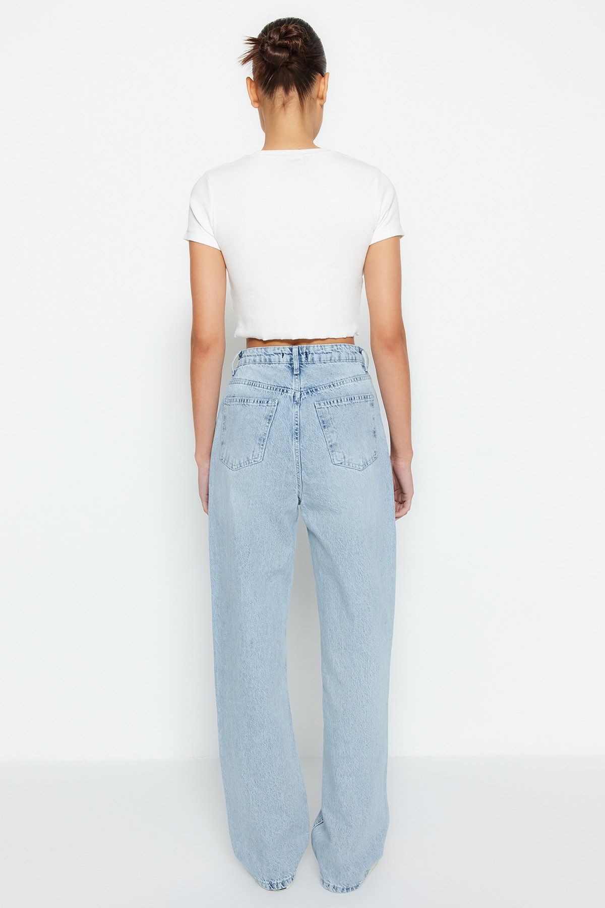 Trendyol Collection-Blaue Jeans mit hoher Taille und weitem Bein TWOSS22JE0242 7
