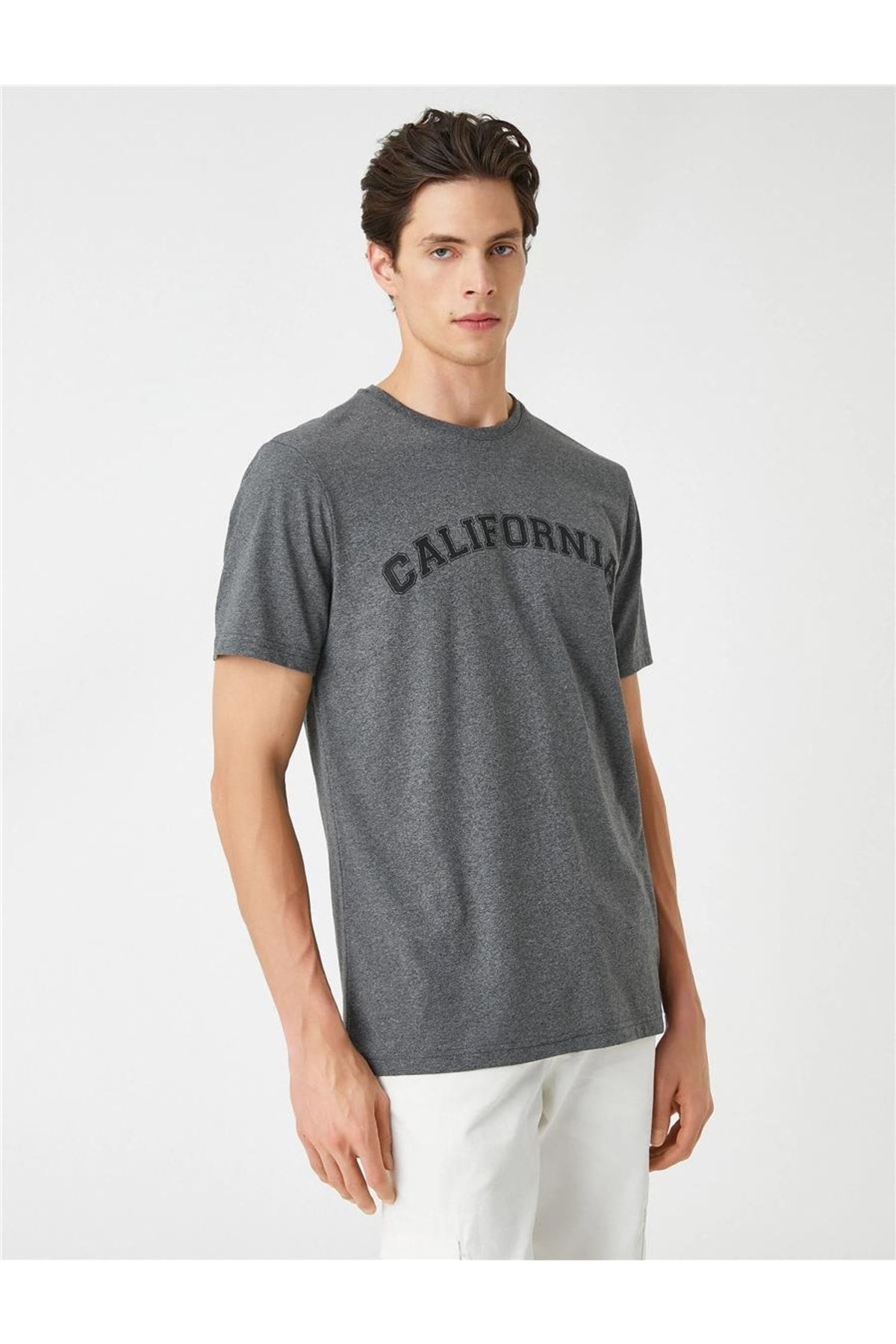 Koton-3sam10258hk 044 Graues Herren-T-Shirt aus Baumwolljersey 3
