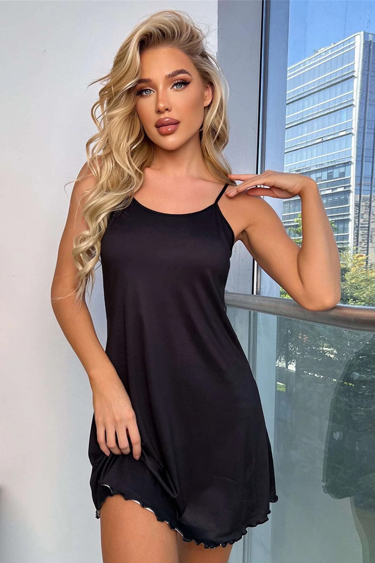 PEMBİŞ HOMEWEAR Chloe Saten Gecelik