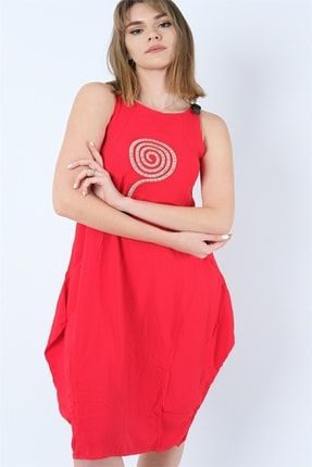 Kadın Kırmızı Renk Cep Detay Önü Desenli Yazlık Midi Boy Elbise SVW562134