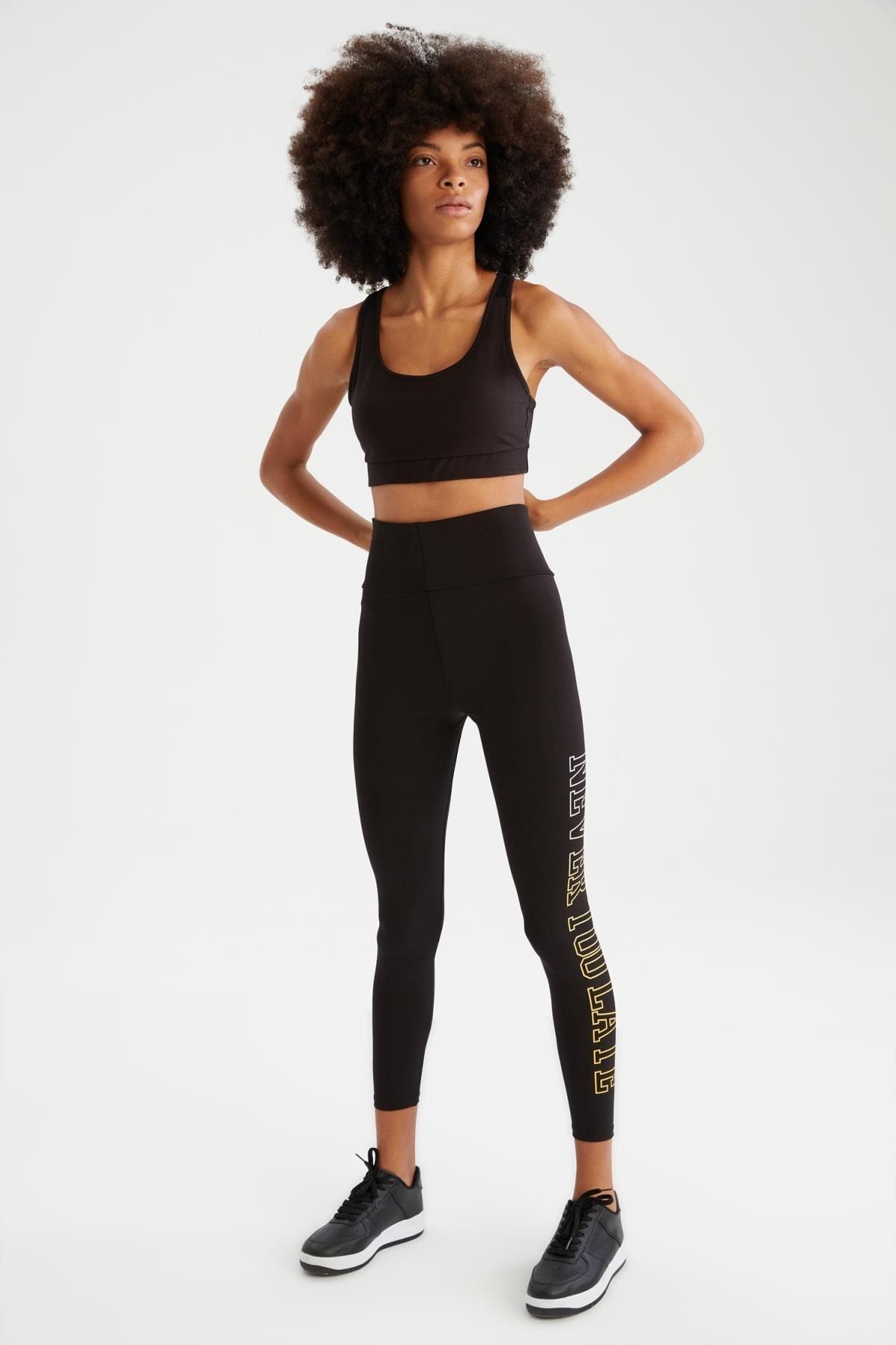 DeFacto Fit Bisiklet Yaka Sporcu Bra SN7318