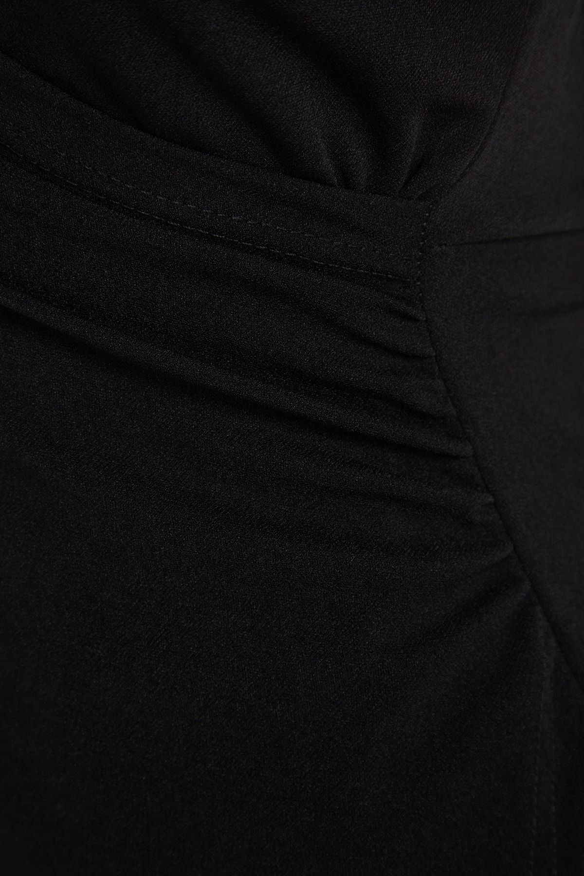 Trendyol Collection-Schwarzes, zweireihiges Mini-Strickkleid aus Crêpe in A-Linie mit zweireihigem Ausschnitt TWOSS23EL01703 7