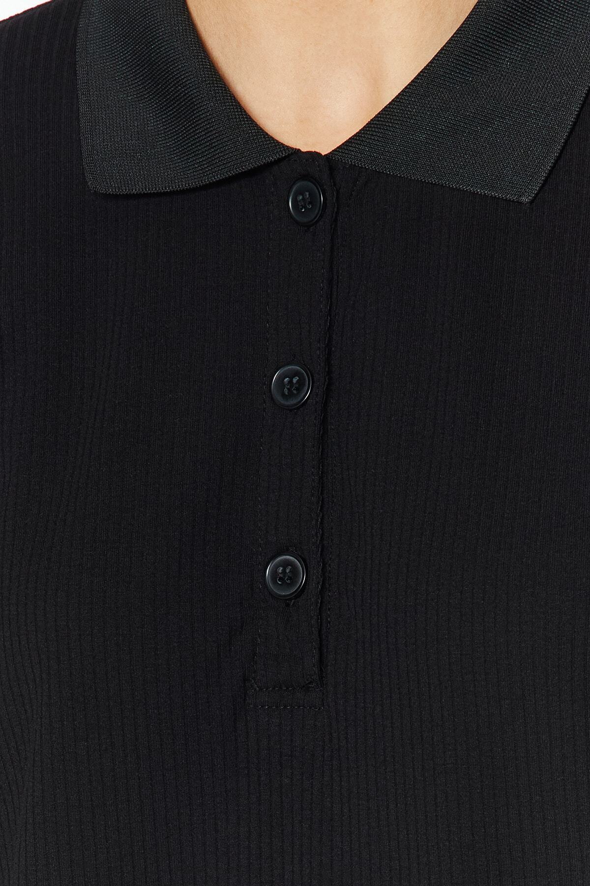 Trendyol Modest-Schwarzes geripptes Strickkleid mit Polokragen TCTSS23EB00246 5