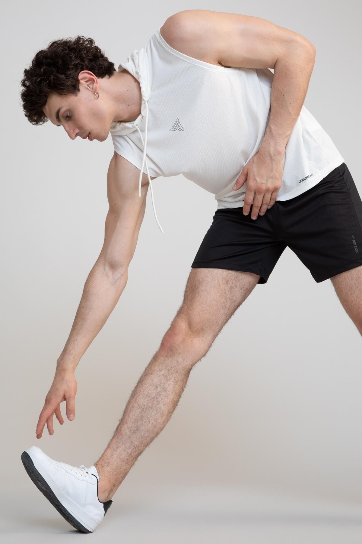 DeFacto Fit Slim Fit Sporcu Şort