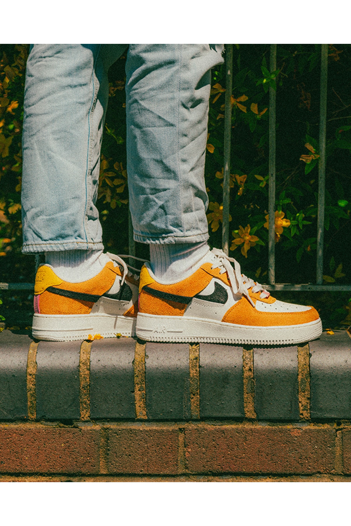Air Force 1 Lxx Orange Maroon Dq0858-100 Nike نایکی اورجینال - تصویر 3