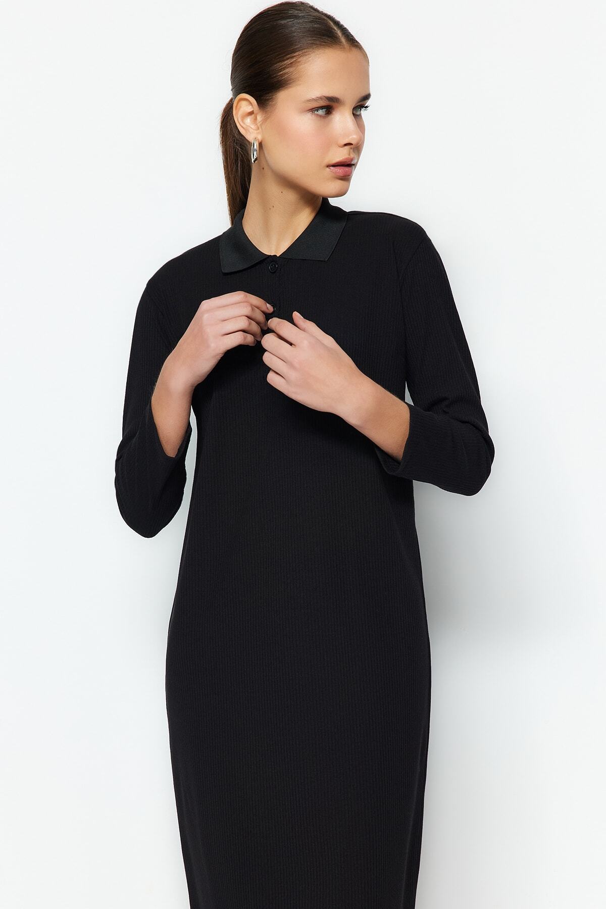 Trendyol Modest-Schwarzes geripptes Strickkleid mit Polokragen TCTSS23EB00246 3