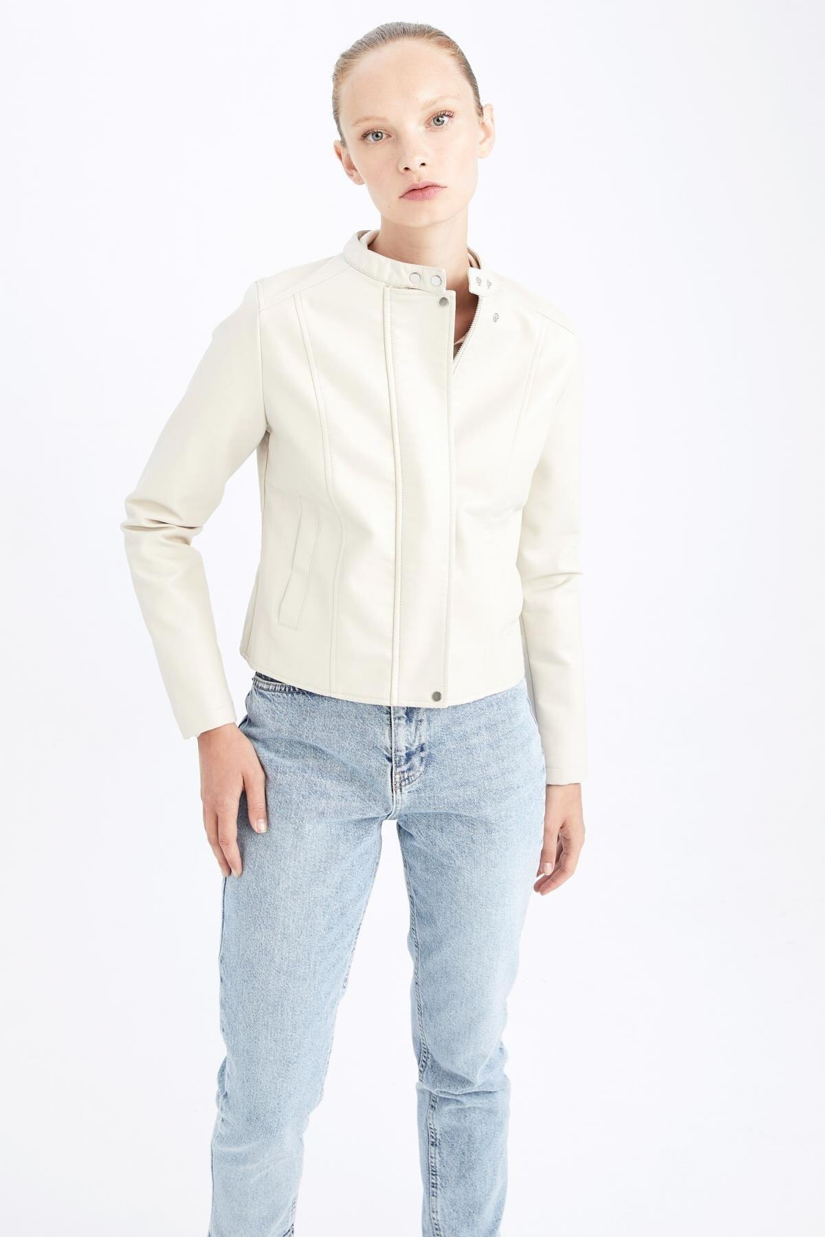 complete the look image