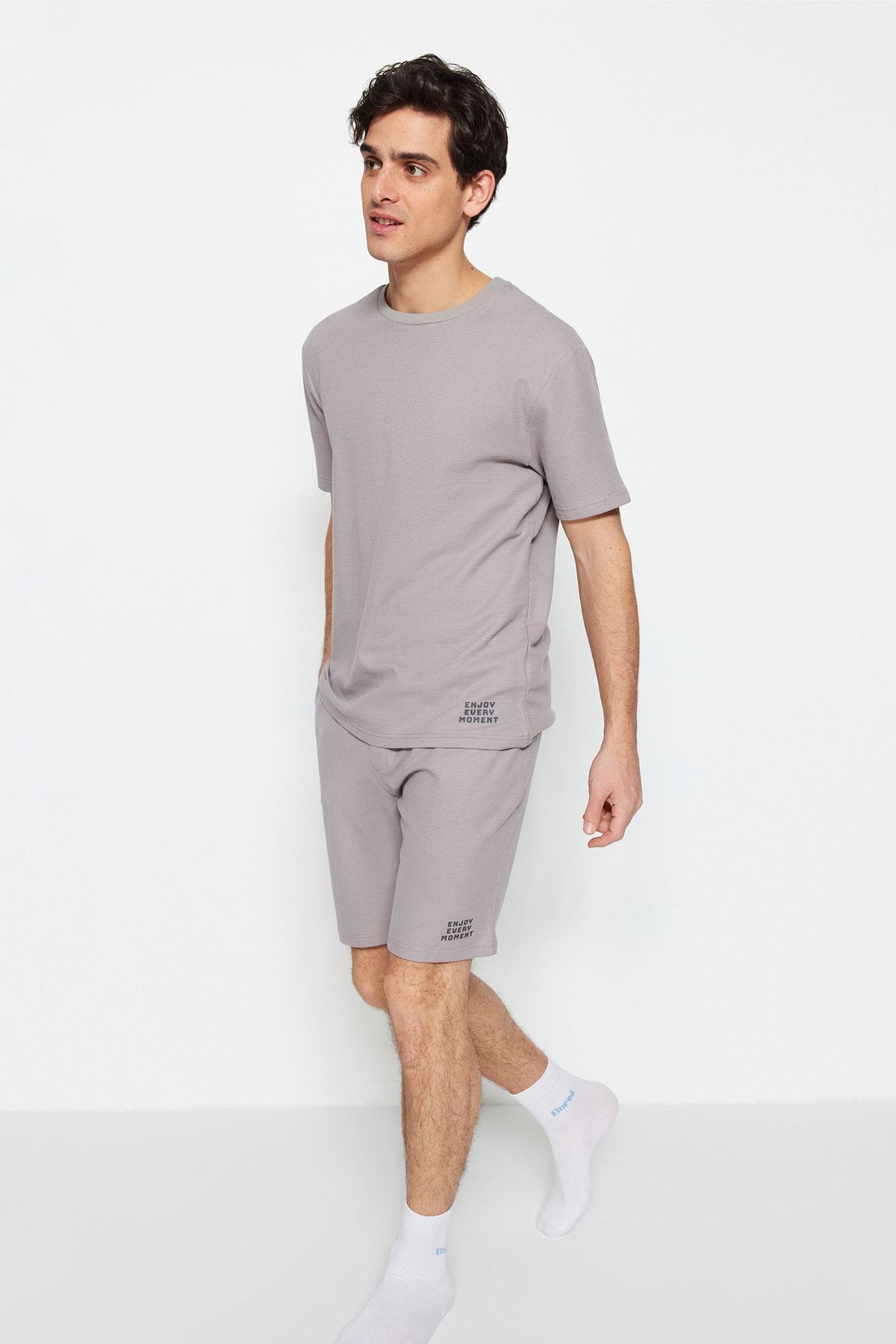 Trendyol Collection-Šedá sada pletených šortek Regular Fit Pyžamo TMNSS23PT00032 9