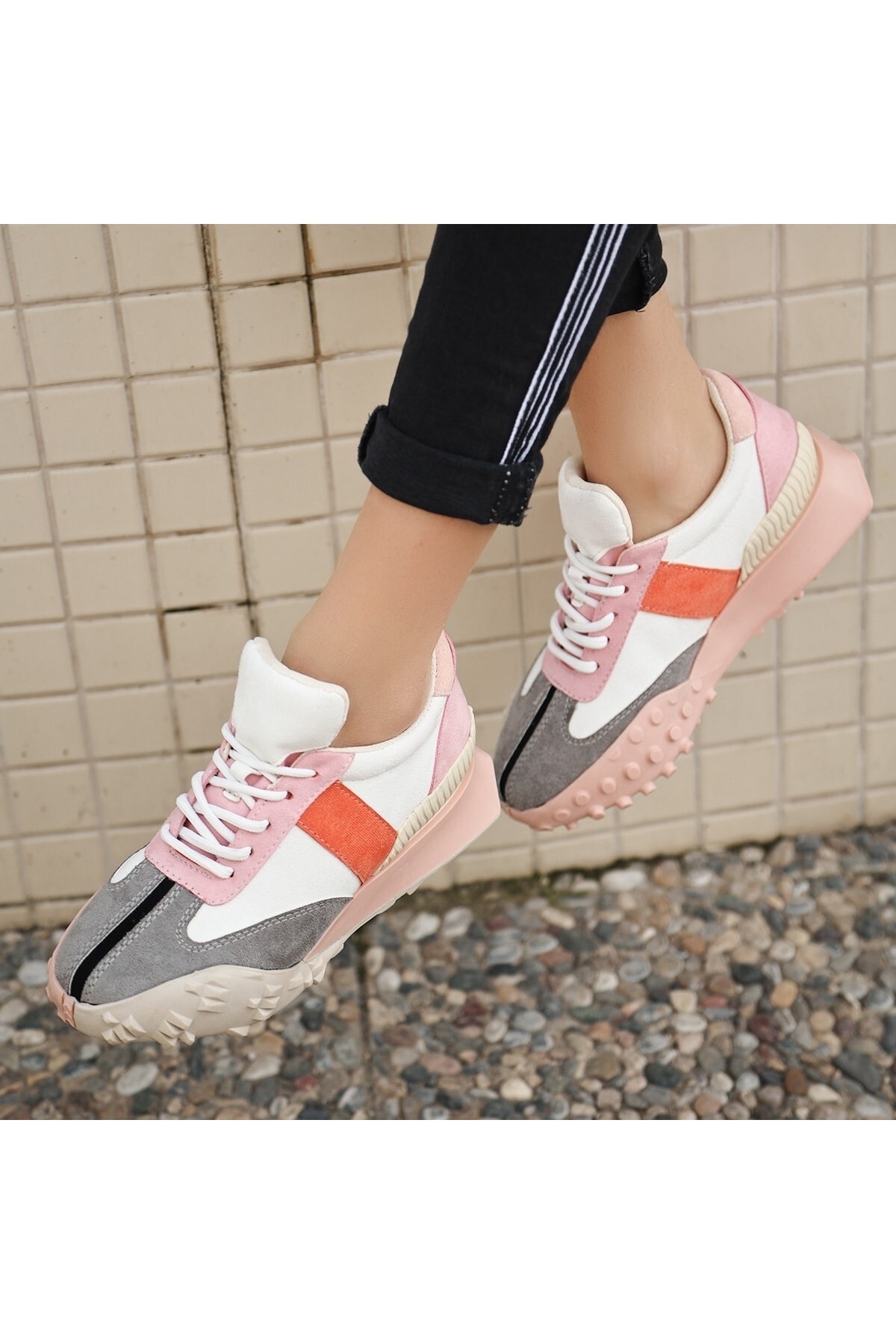 Kadın Sali Beyaz Süet Pudra Detaylı Spor Ayakkabı