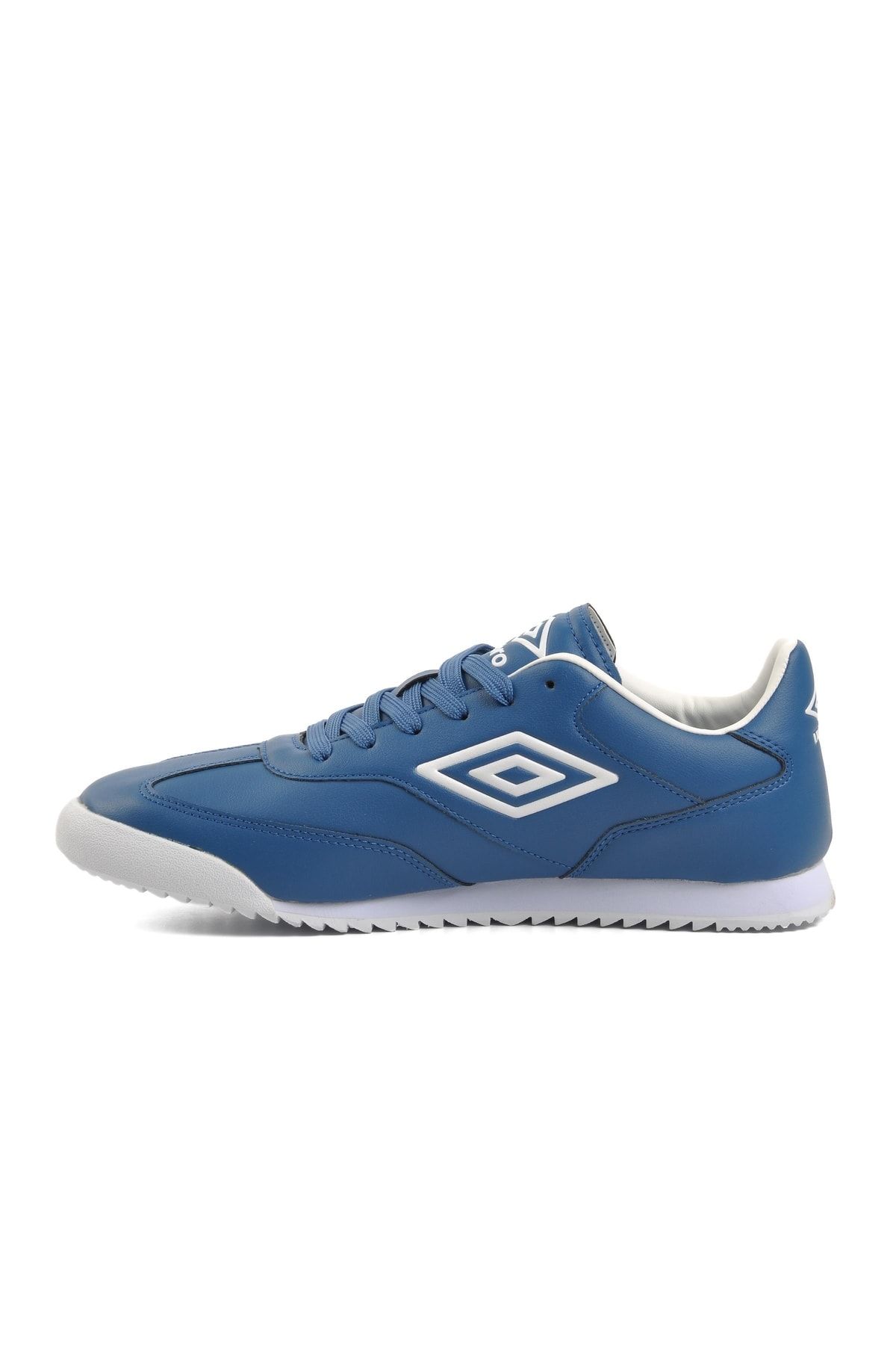 Umbro 5v5 trainers top