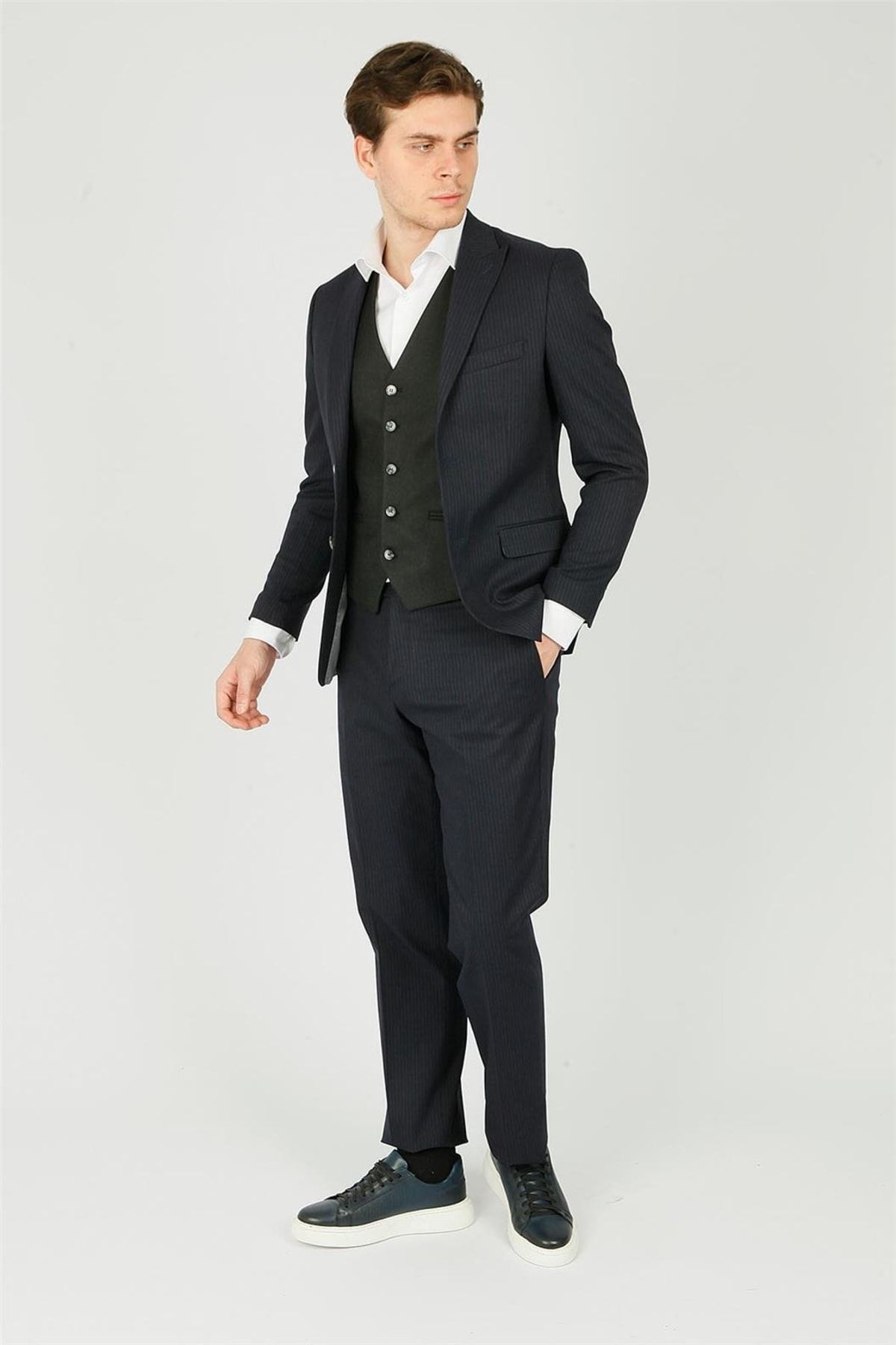 Uki Siyah Comfort Fit 6 Drop Kombin Yelekli Takım Elbise MB8687
