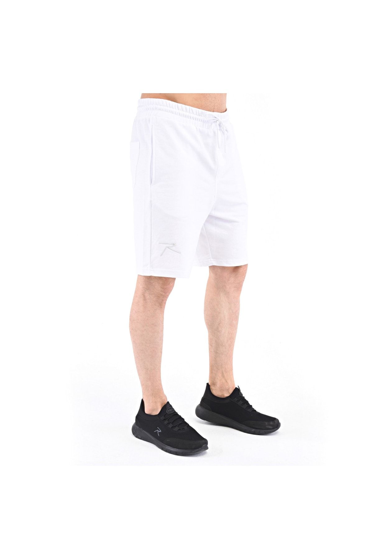 complete the look image