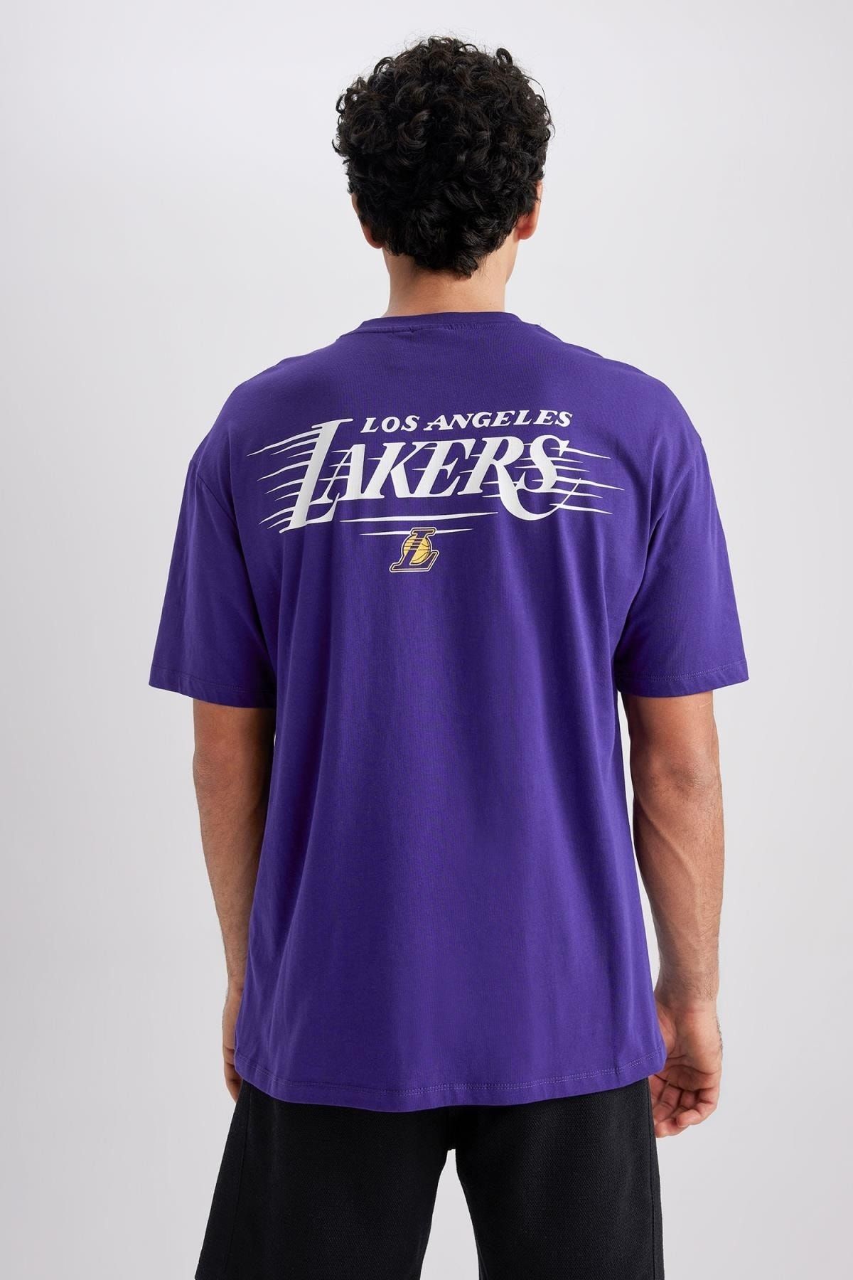 Purple MAN NBA Los Angeles Lakers Licensed Crew Neck T-Shirt 2798067