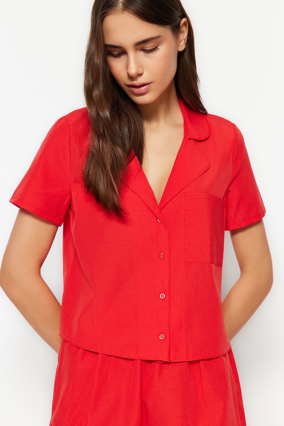 Trendyol Collection-Dunkelrotes, gewebtes Pyjama-Set aus Terrycotton mit Shorts THMSS23PT00132 2