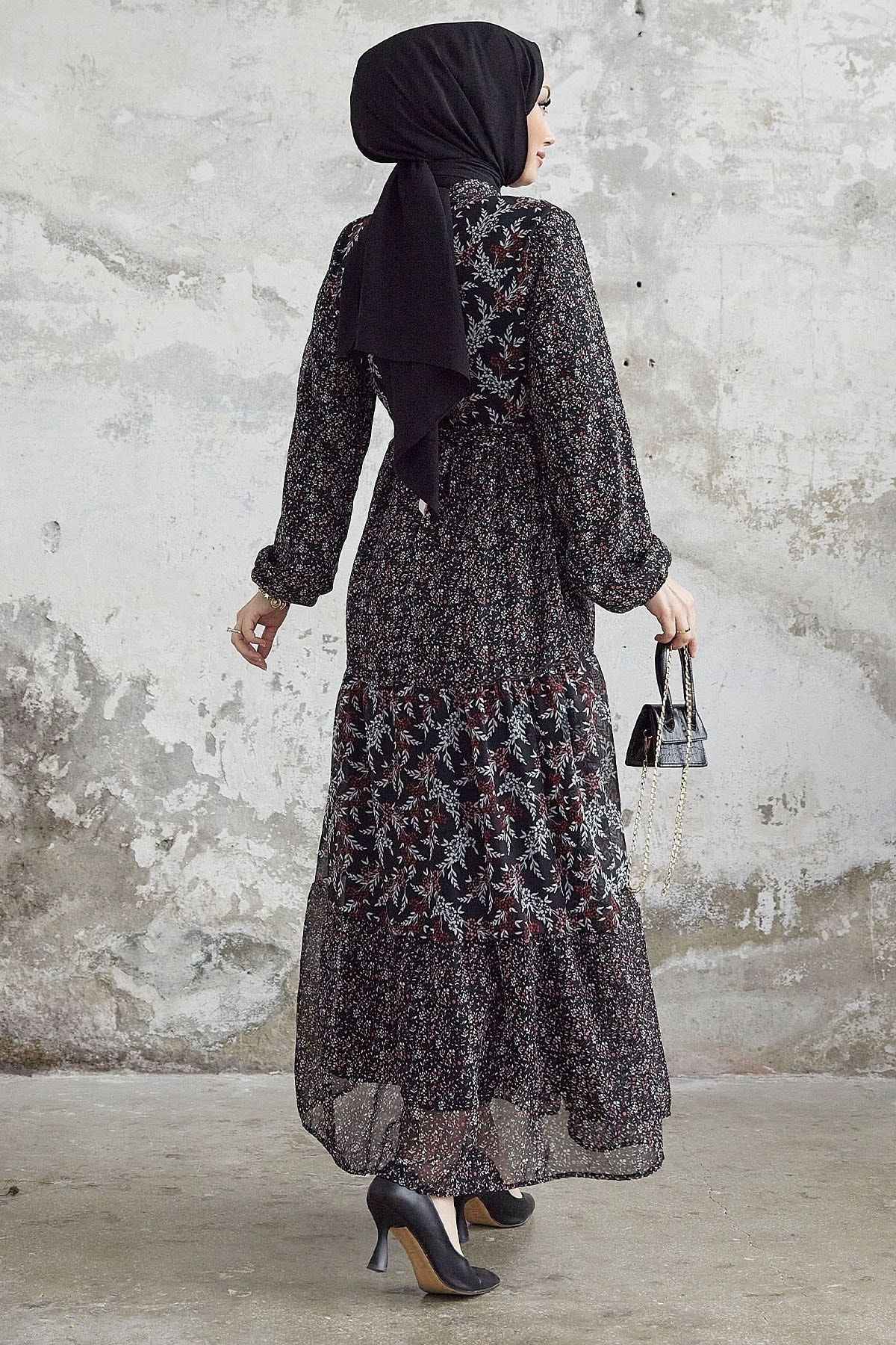 InStyle-Květinové šifonové šaty Nessa s páskem - černé 5