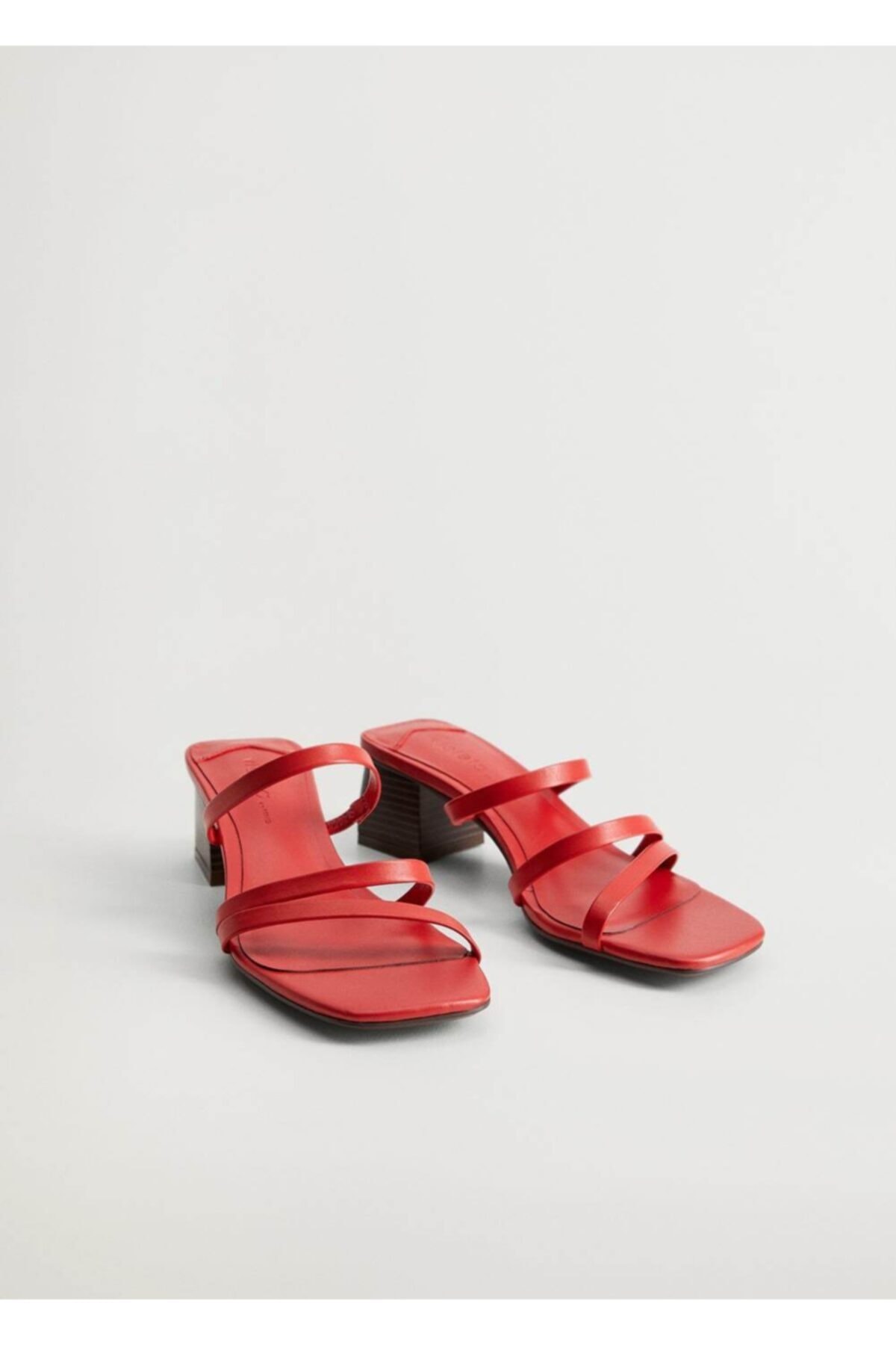 Violeta by MANGO Kadın Kırmızı Deri Bantlı Sandalet 67006310