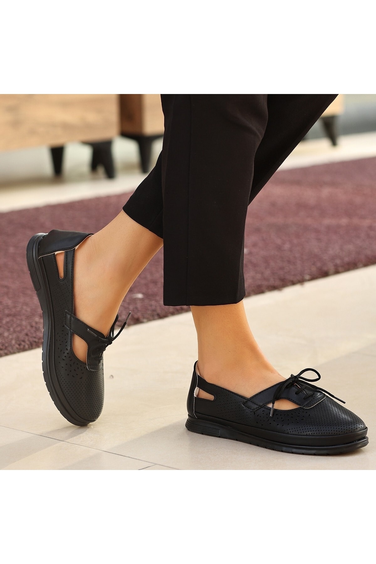 Rial Siyah Cilt Babet Ayakkabı