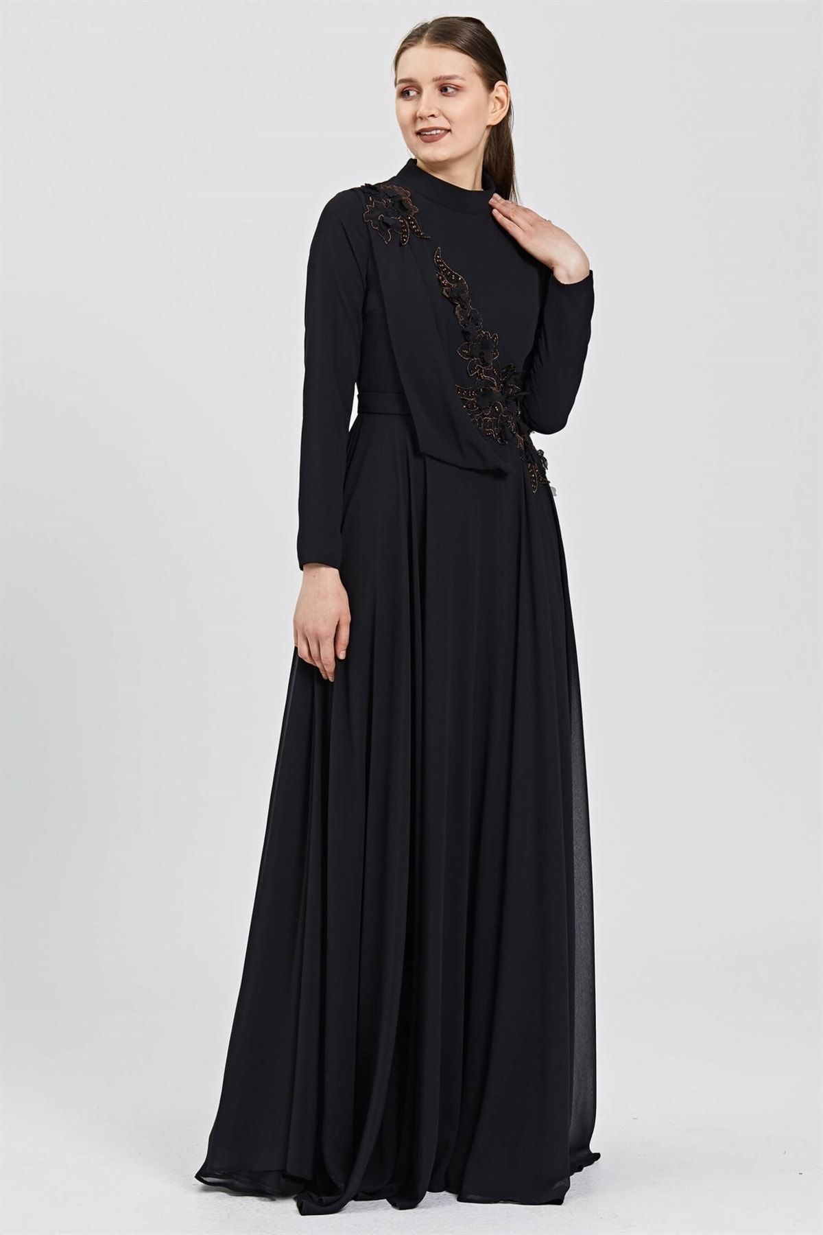 Esswaap-Black Evening Dress with Flower Embroidery, Jewelled Collar and Chiffon 2