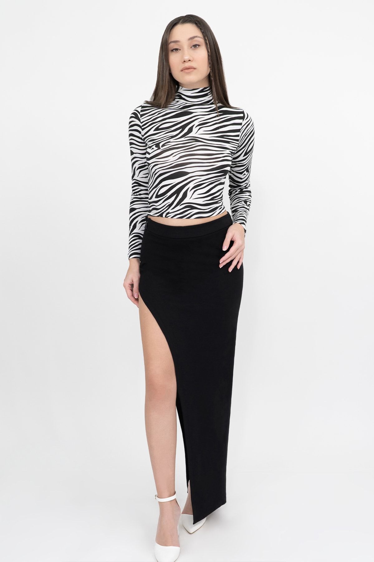 Soyo-Black and White Zebra Patterned Viscose Half Turtleneck Long Sleeve Blouse 2