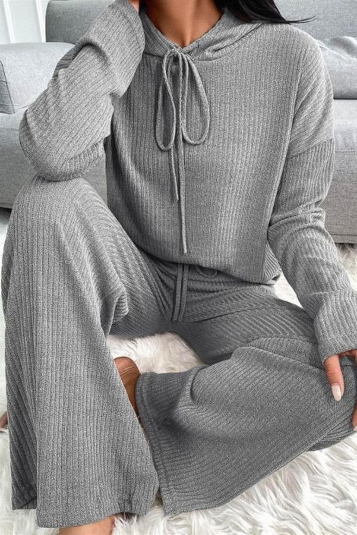 Tarzınbu Viskon Gri Kapüşonlu Uzun Kollu Ikili Rahat Pijama Takımı 7009