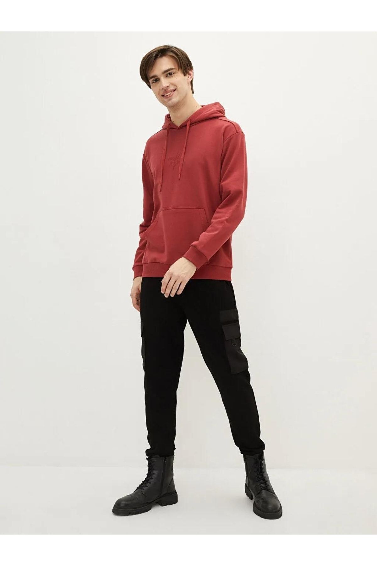 LC Waikiki Sweatshirt Bordeaux Regular Fit Fast ausverkauft FN9055