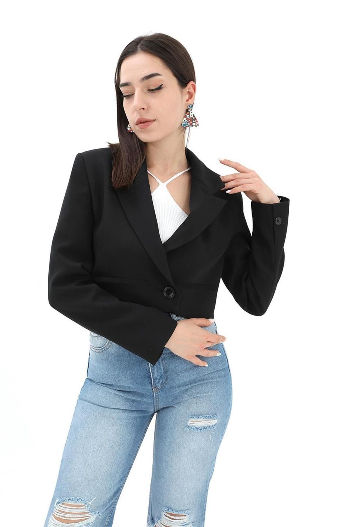 Short cropped black jacket discount