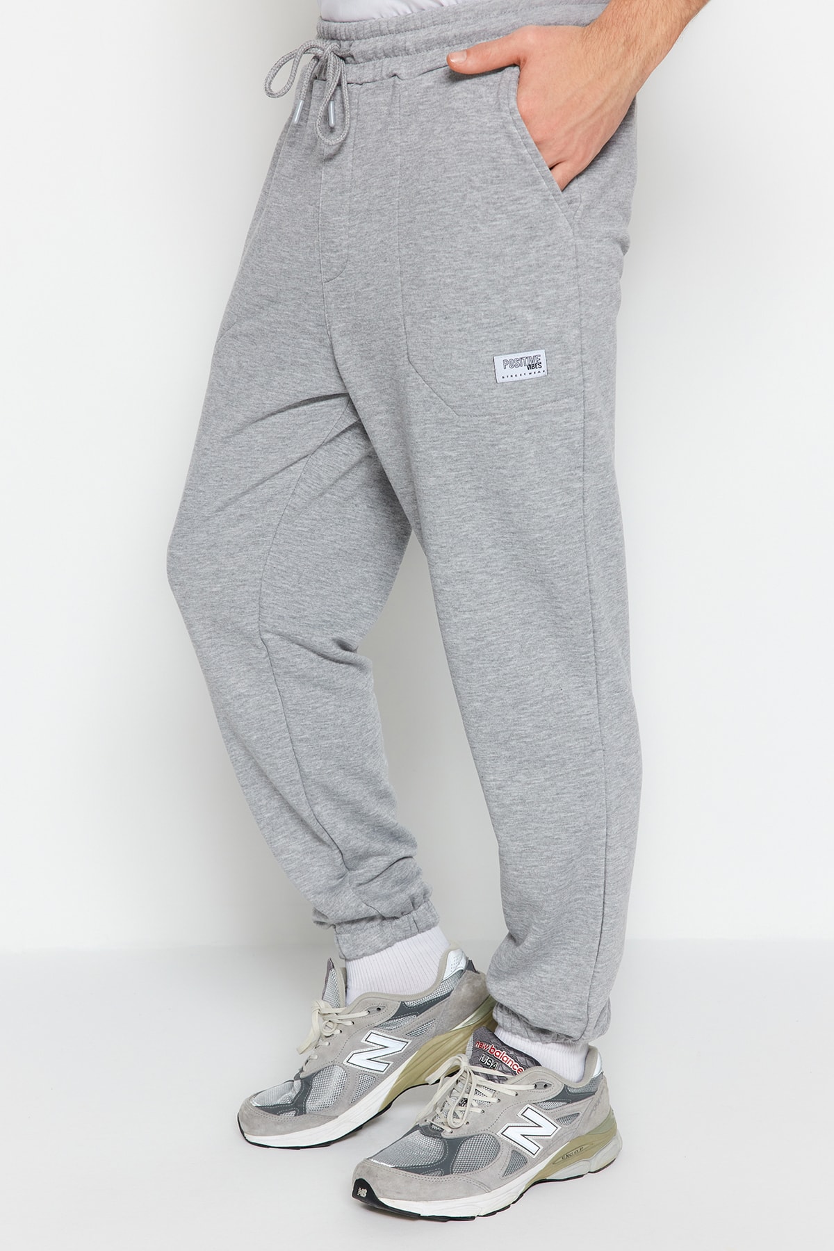 Trendyol Collection Jogginghose Grau Relaxed