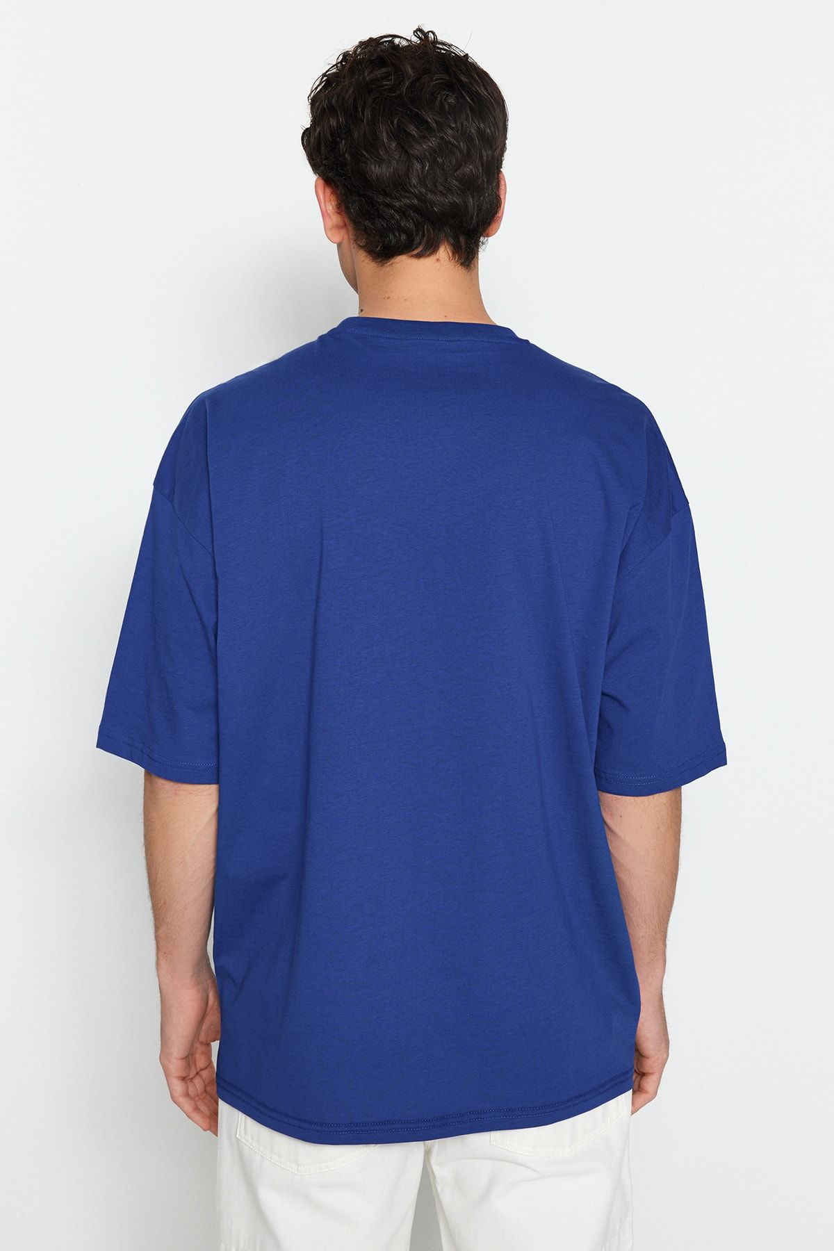 Trendyol Collection-Navy Blue Oversize SharK hímzett póló - rövid ujjú TMNSS23TS00245 2