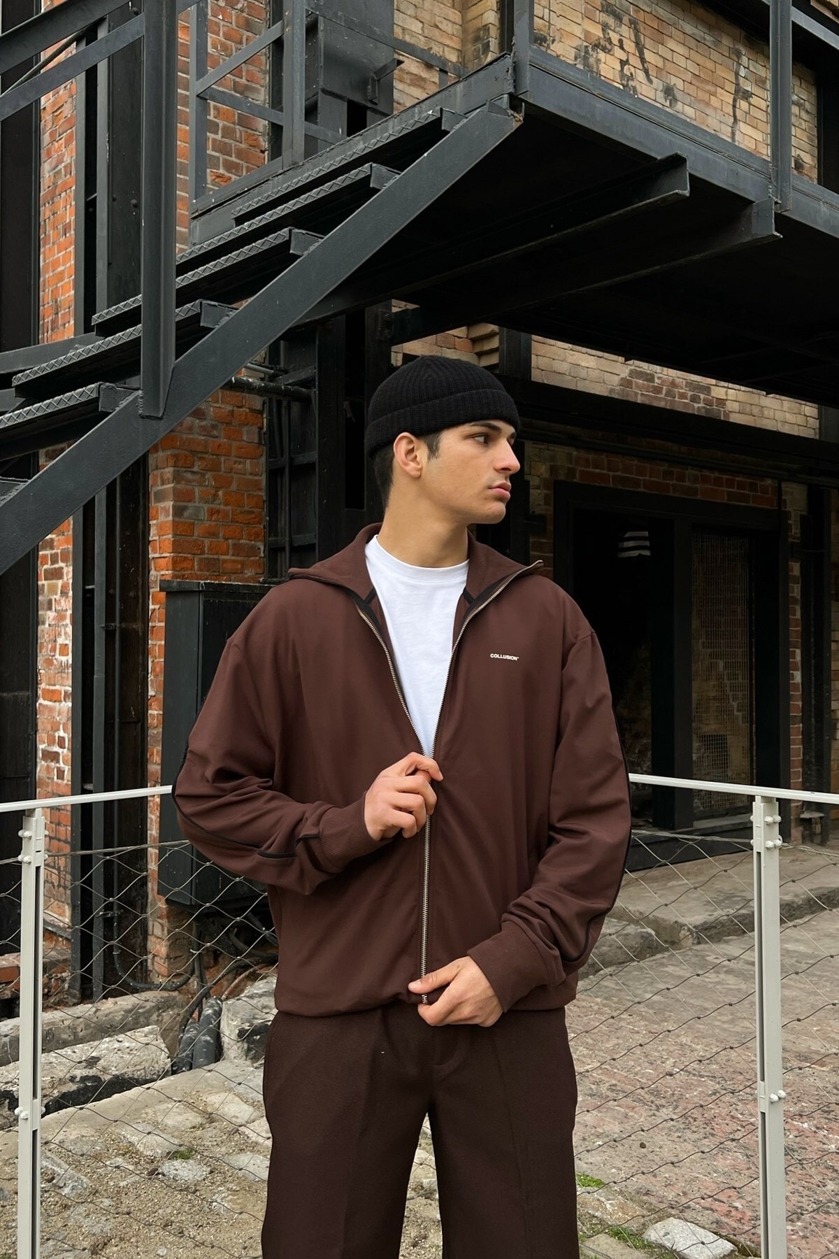 Flaw Wear Mini Text Baskılı Kahverengi Zipper Sweatshirt