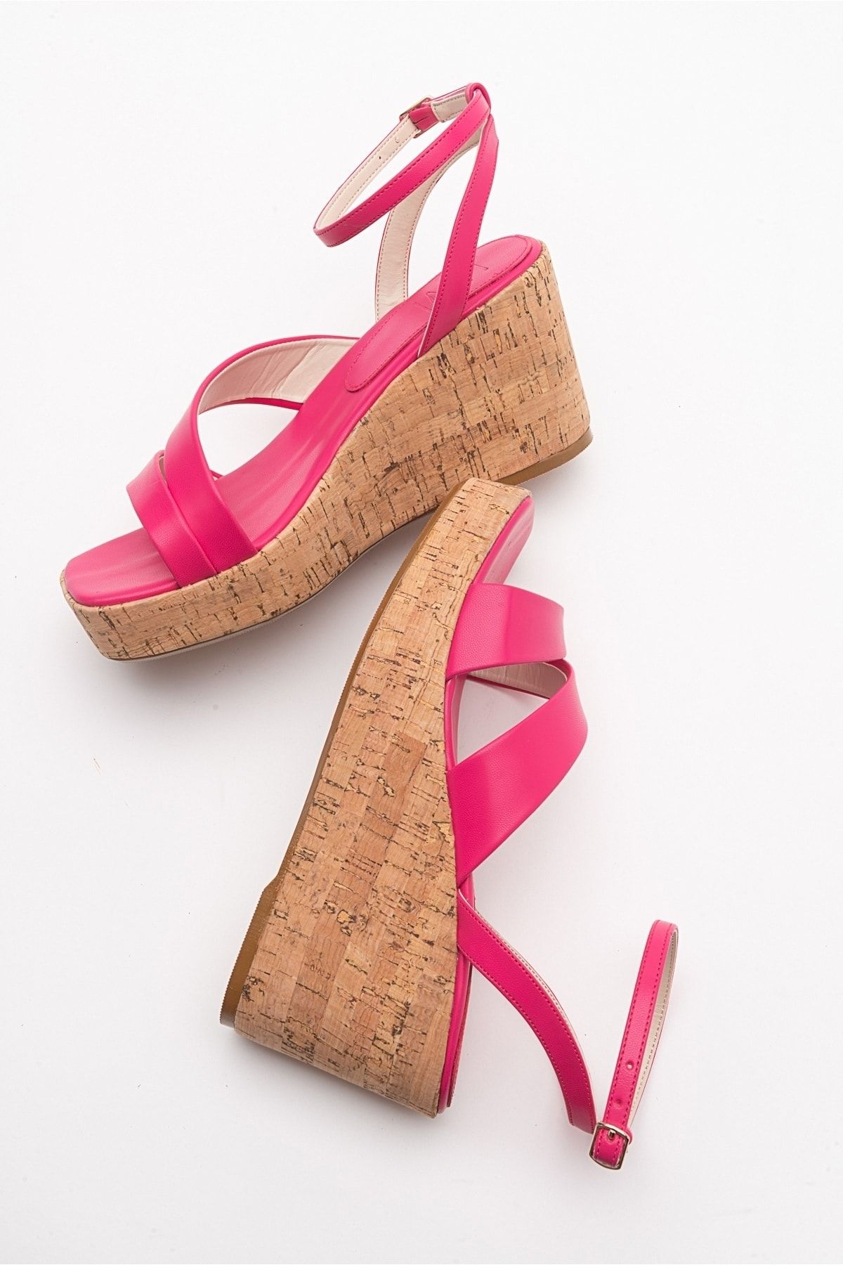 صندل صورتی زنانه Ductus fuchsia Skin Filling Sandals Base luvishoes