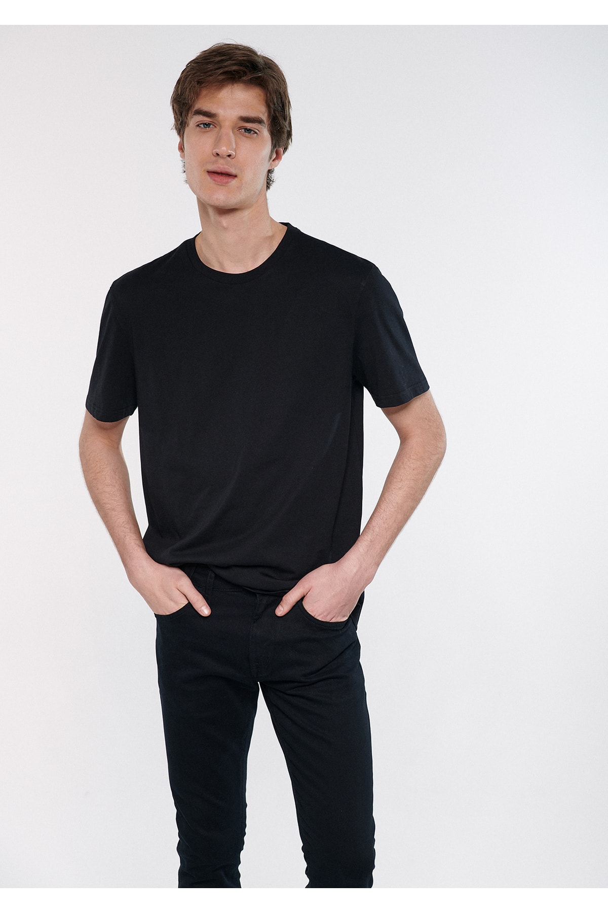 Mavi T-Shirt Schwarz Regular Fit Fast ausverkauft