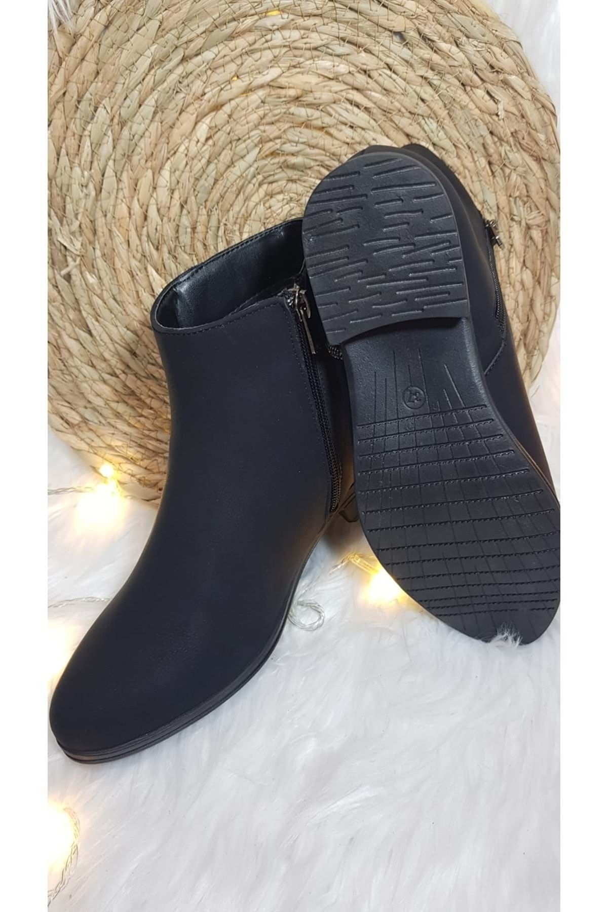 Sedef Ankle Boots Black Trendyol