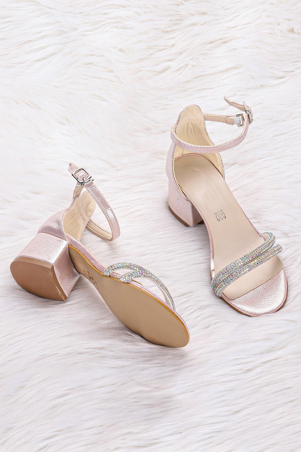 Sandal high sales heels 3 cm