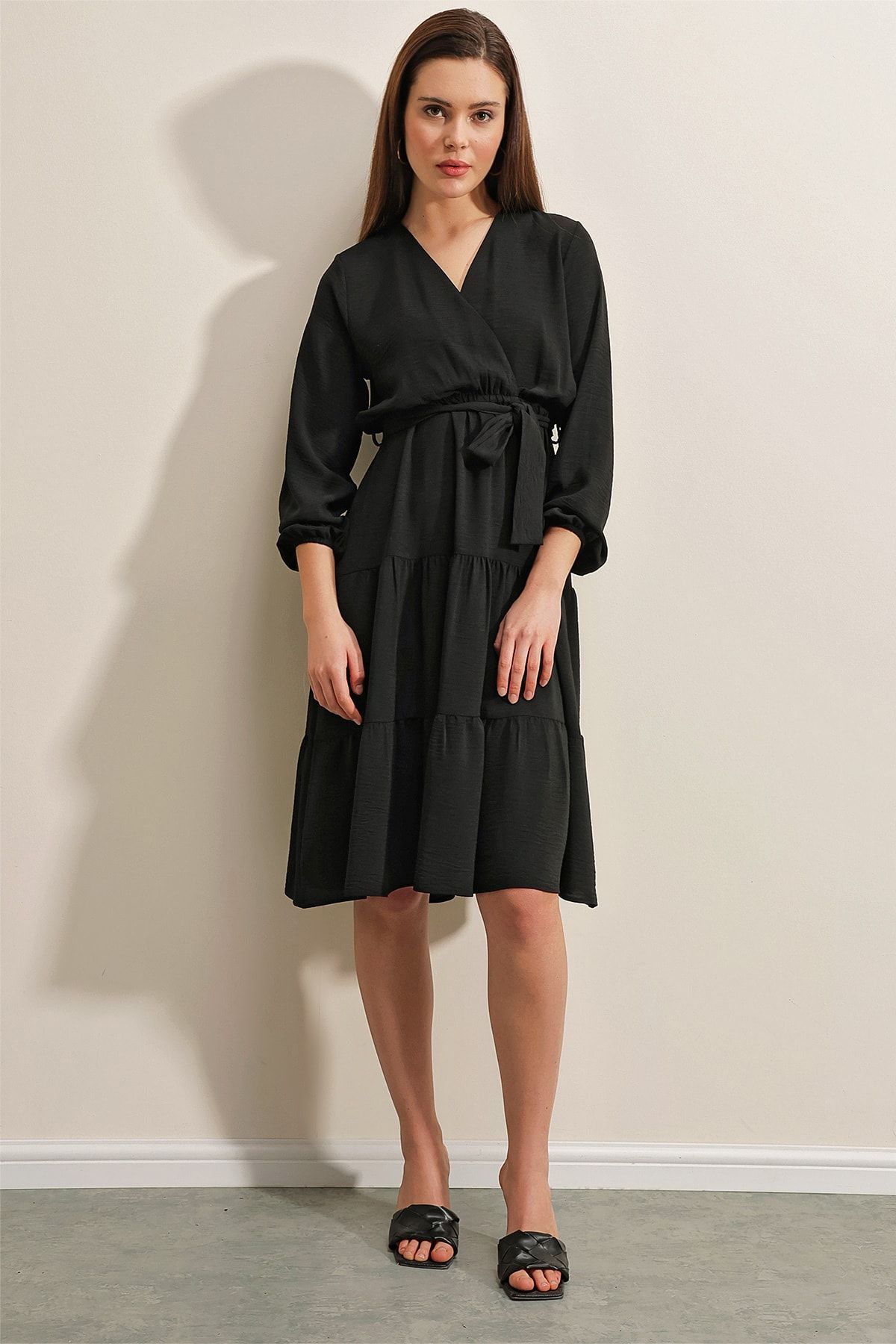 Bigdart 2369 Double Breasted Collar Flounce Dress Black Trendyol