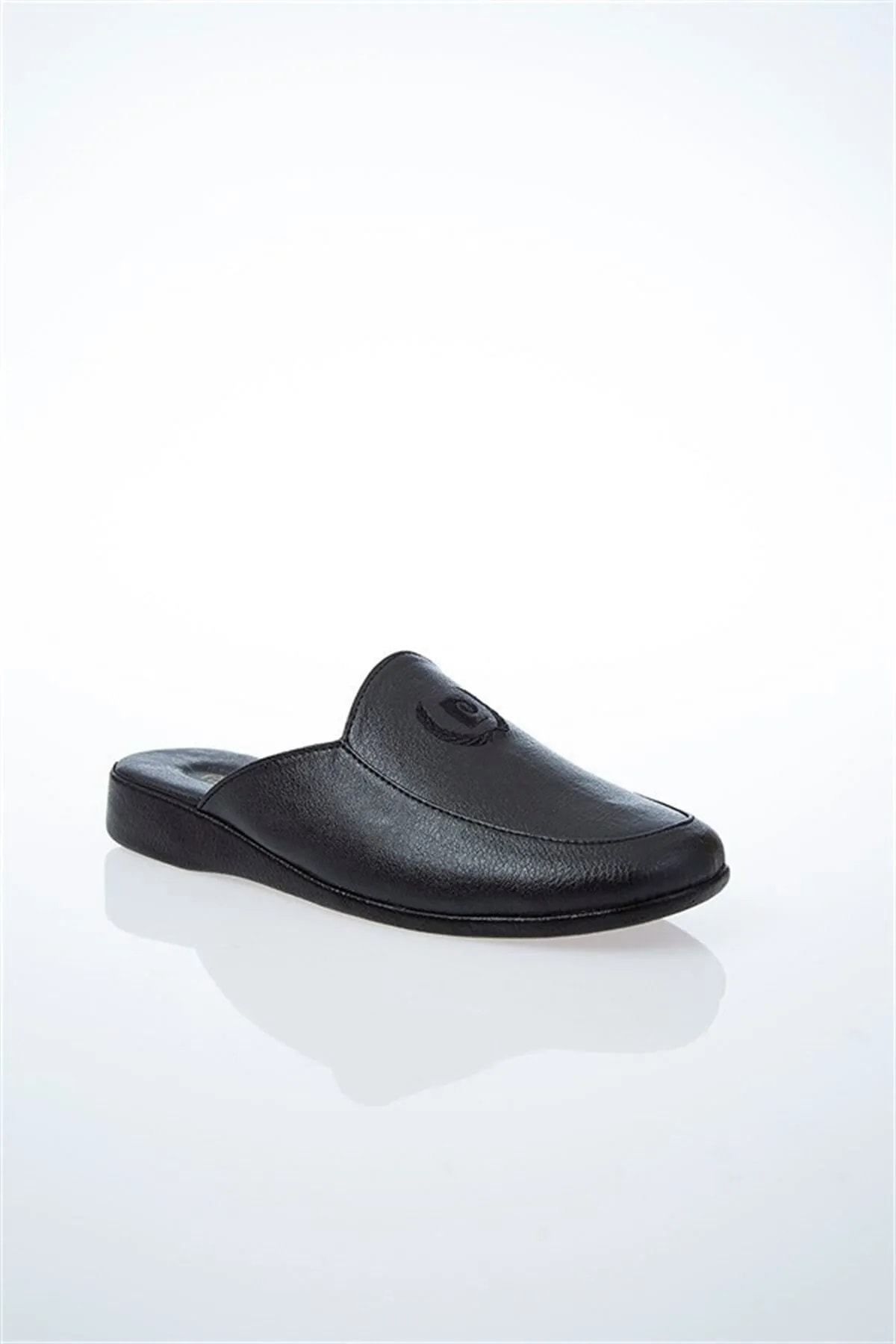 دمپایی خانگی مردانه راسته | پیر کاردین Pierre Cardin 7f6f57ba-35f5-5b70-ae5d-ca4df04c89b6 - تصویر 4