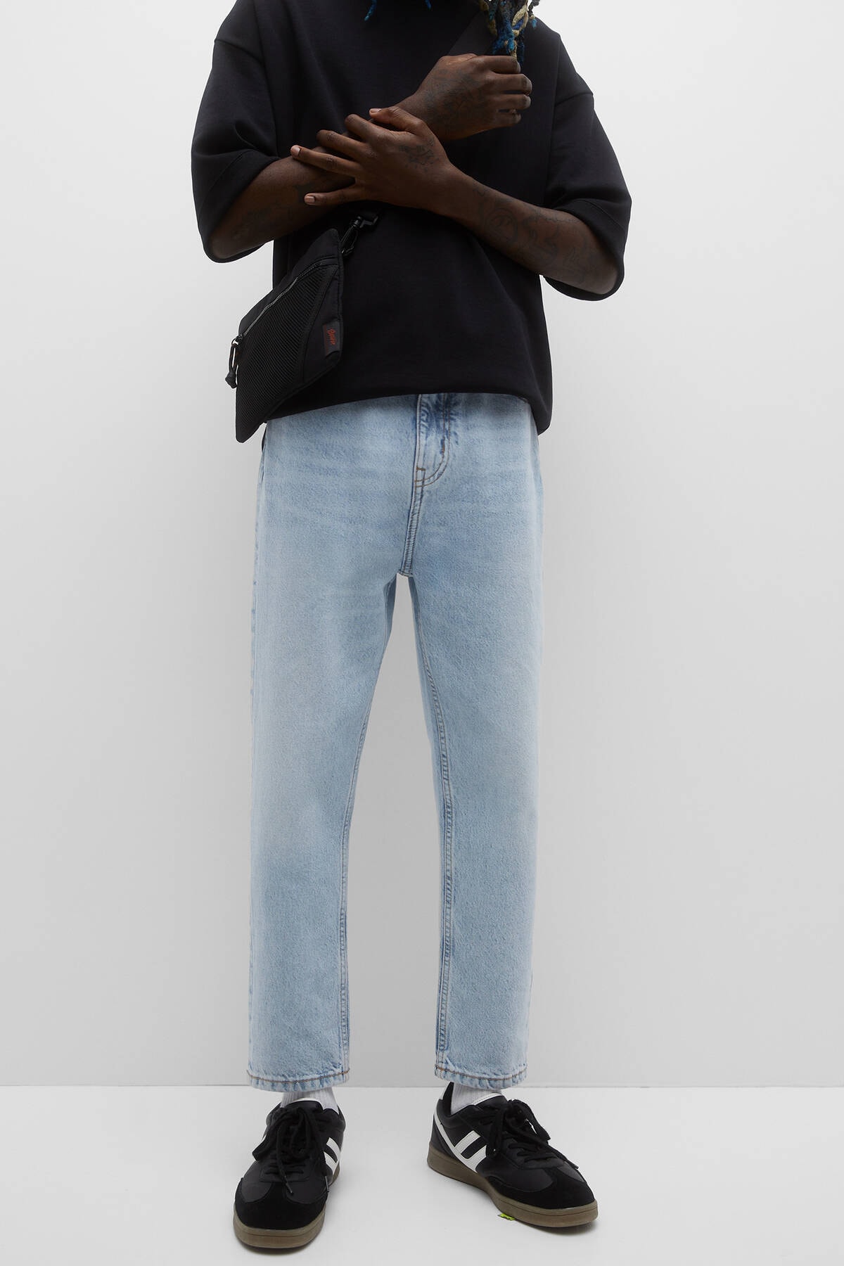 Pull & Bear Relaxed Fit Jean