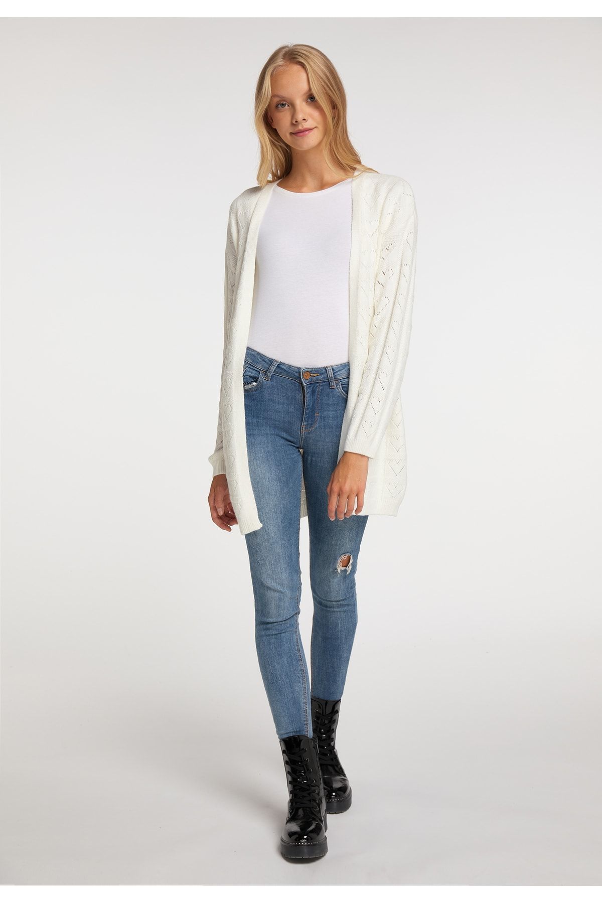 myMo Strickjacke Ecru Regular Fit Fast ausverkauft EH7854