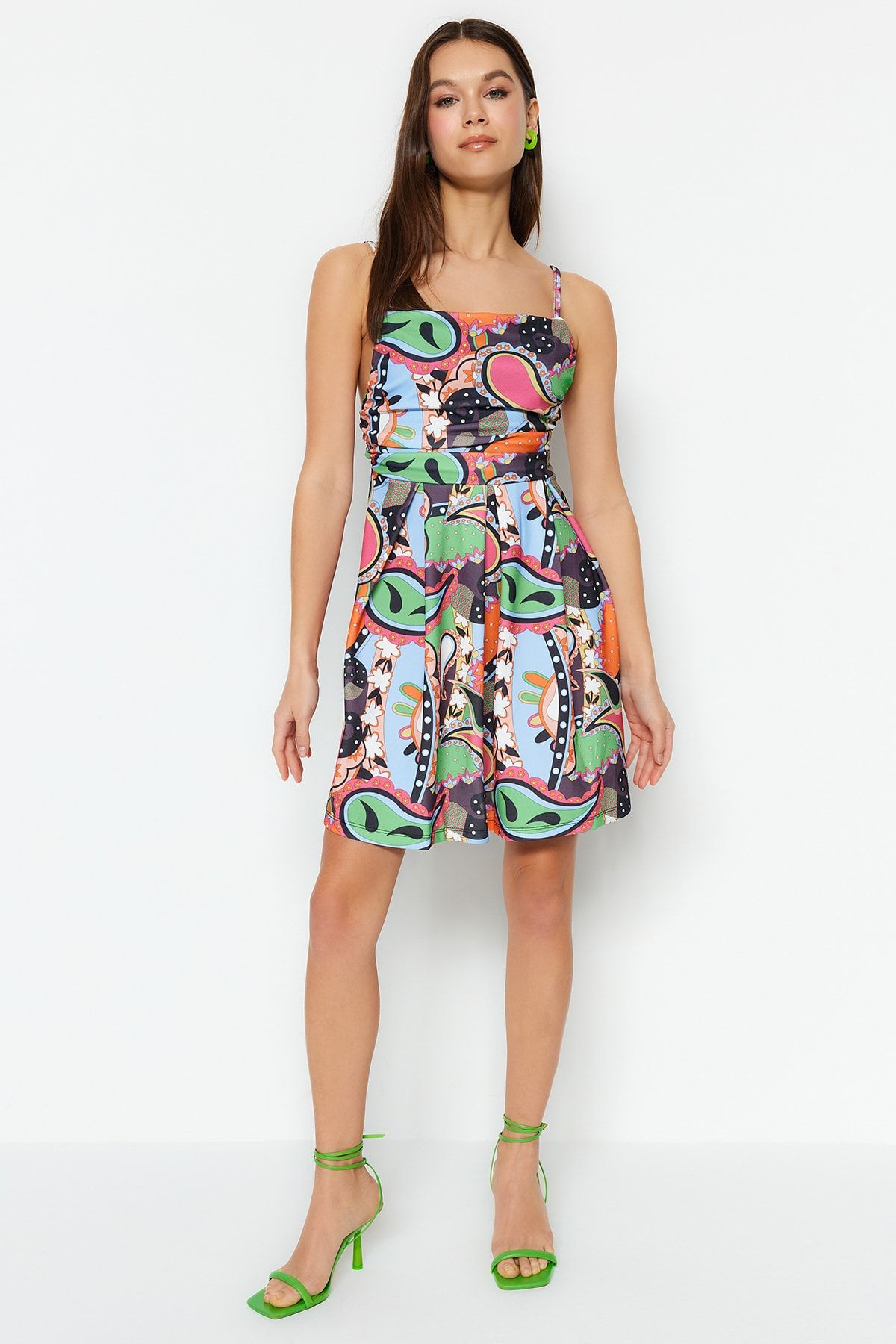 Trendyol Collection Kleid Mehrfarbig Skater