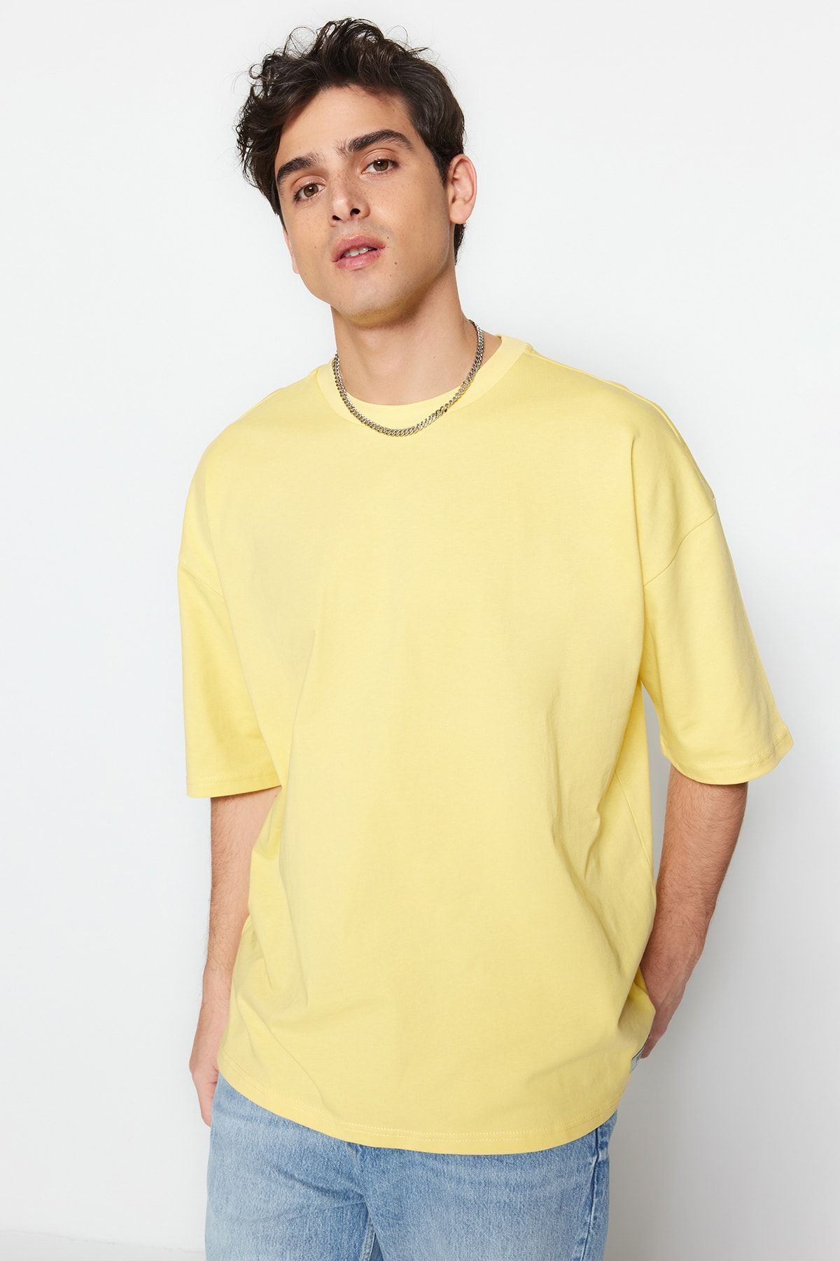 Trendyol Collection T-Shirt Gelb Oversized