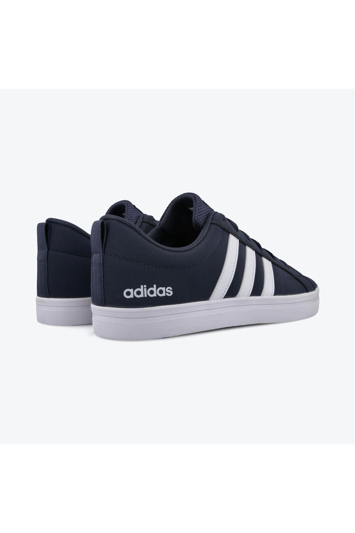 Adidas ee7843 2025