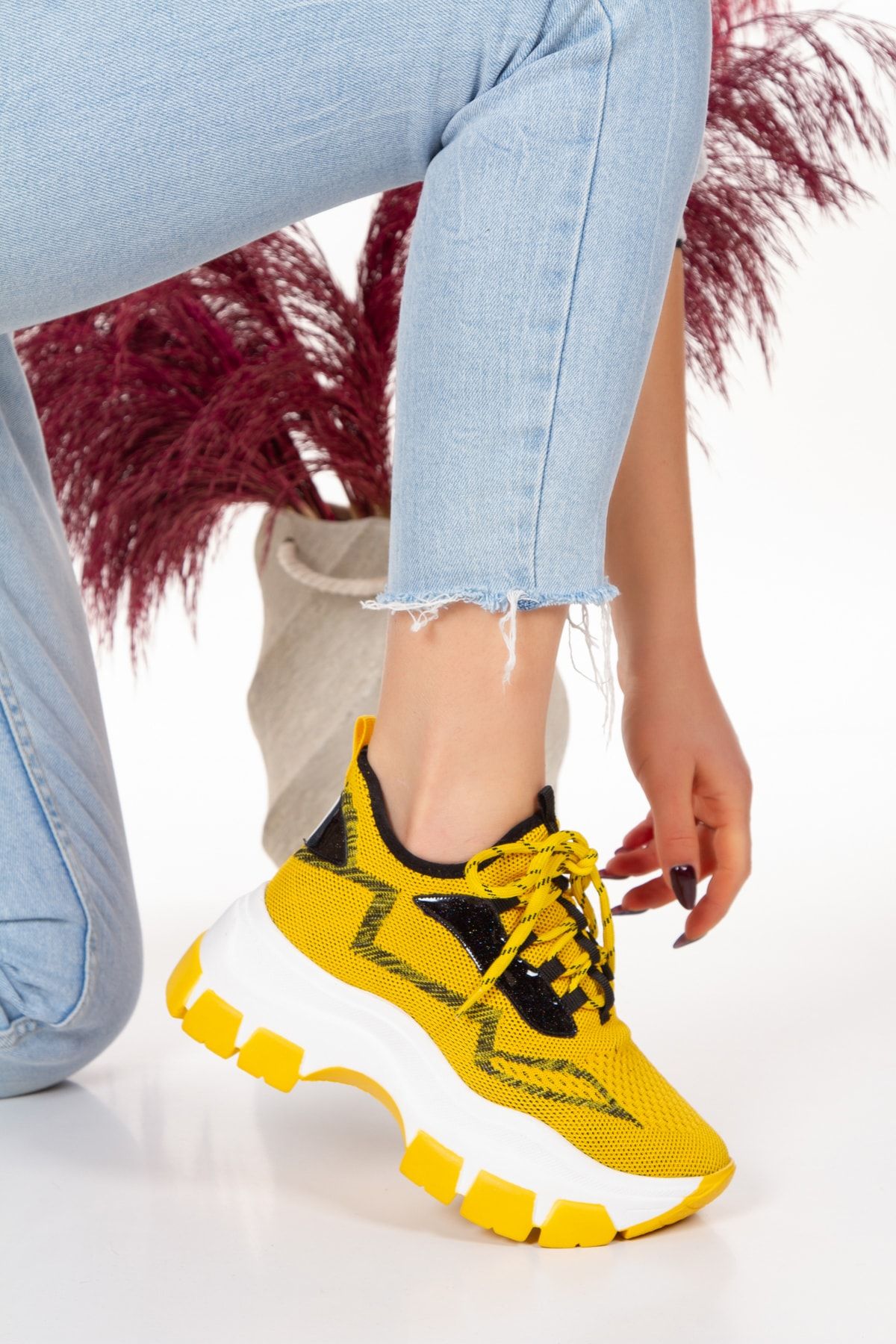 Yellow hotsell versace sneakers