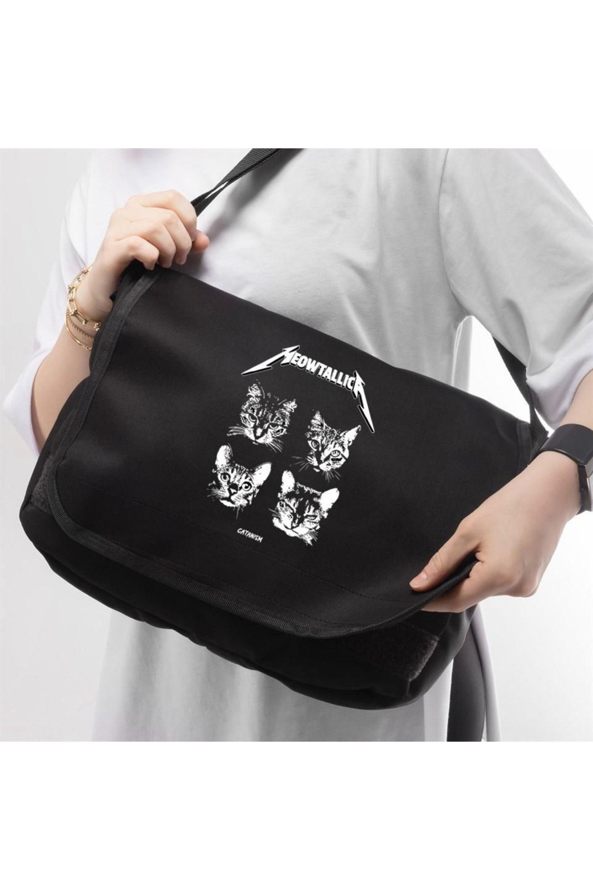 The Champs Meow tallica Printed Messenger Bag