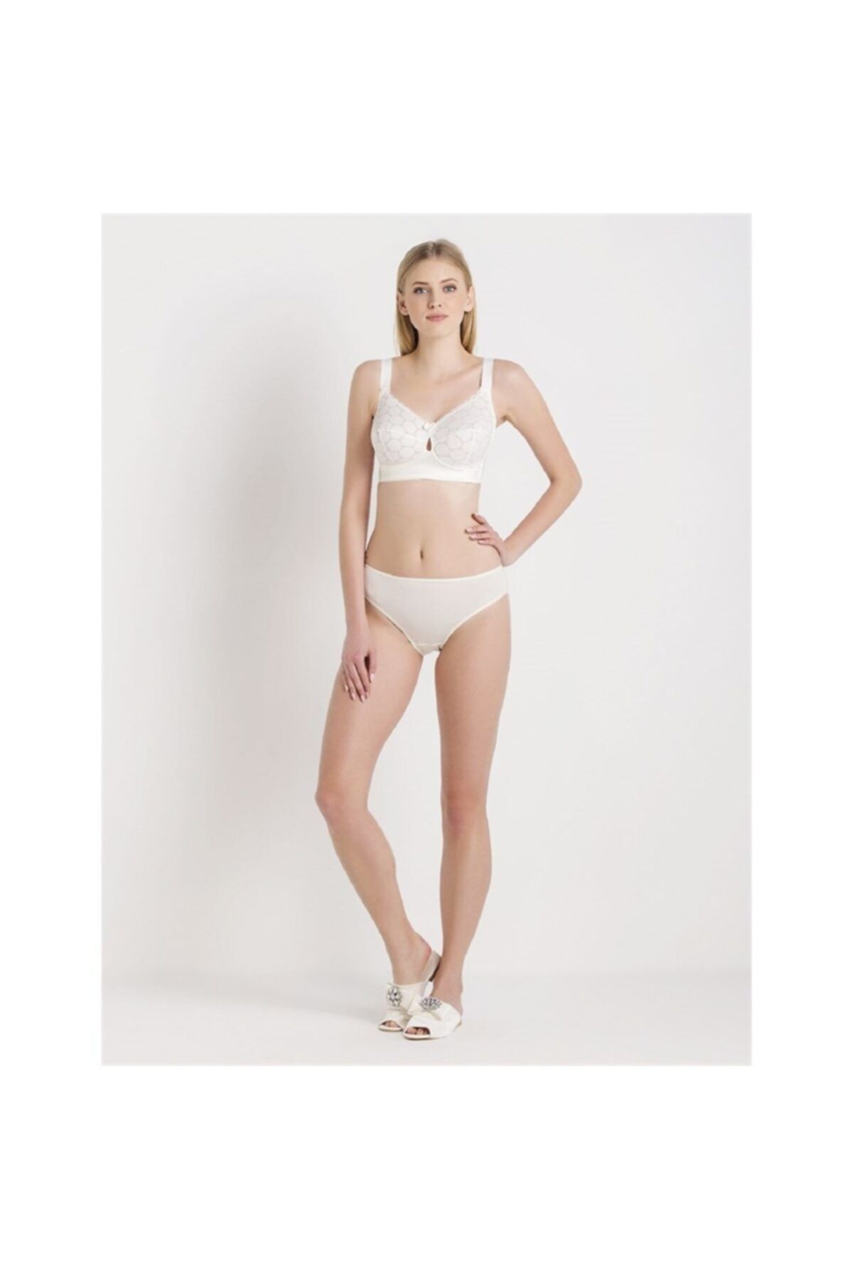 Magic Form-1718 Lace Non-Wireless Compressor Bra - Ecru 6