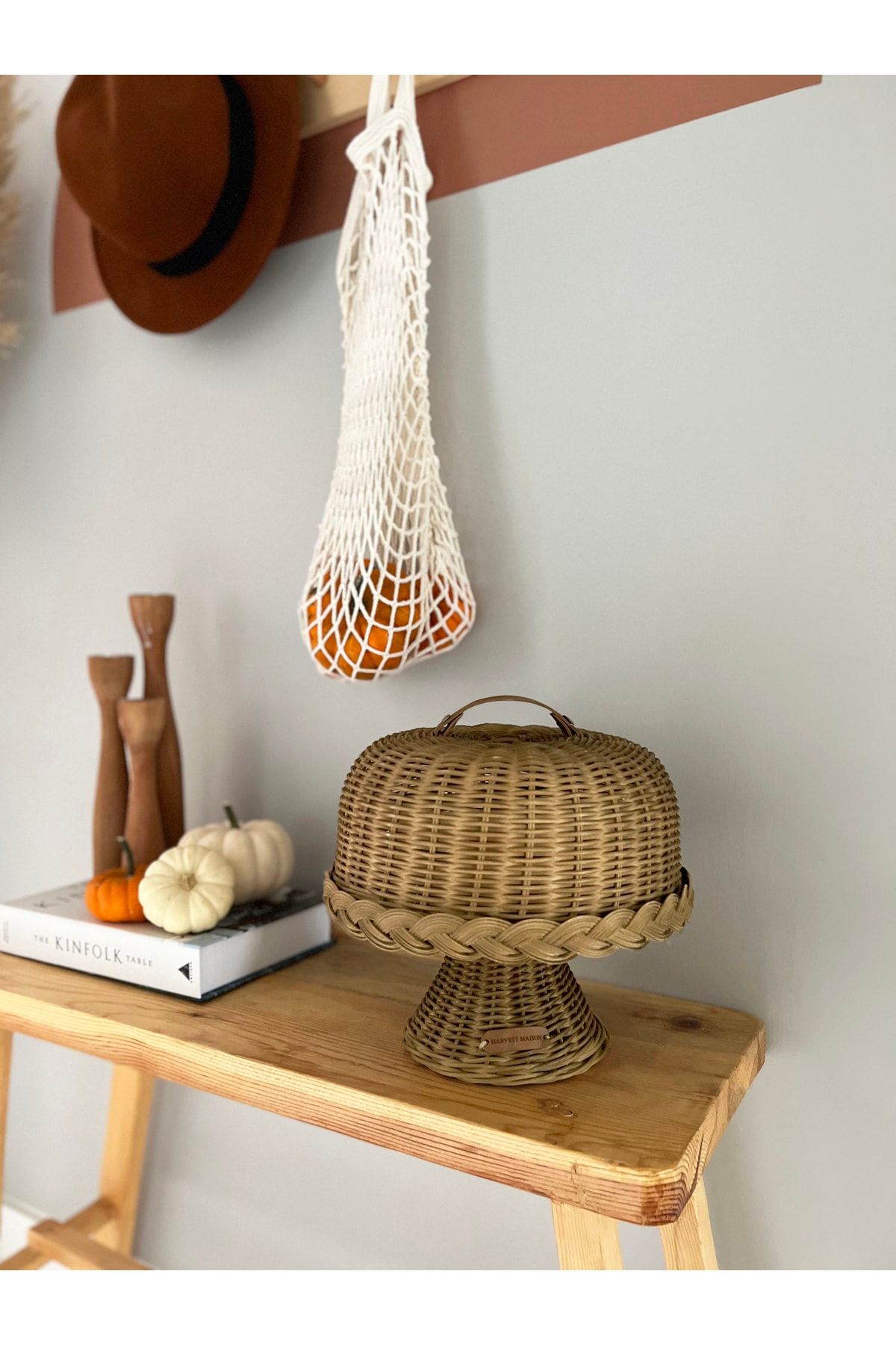 Harvest Maison Rattan Bohem Ayaklı Fanus Servis Kek Standı, Bambu Ayaklı Kapaklı Sunumluk, Hasır Sunum Pasta Standı ZO10701